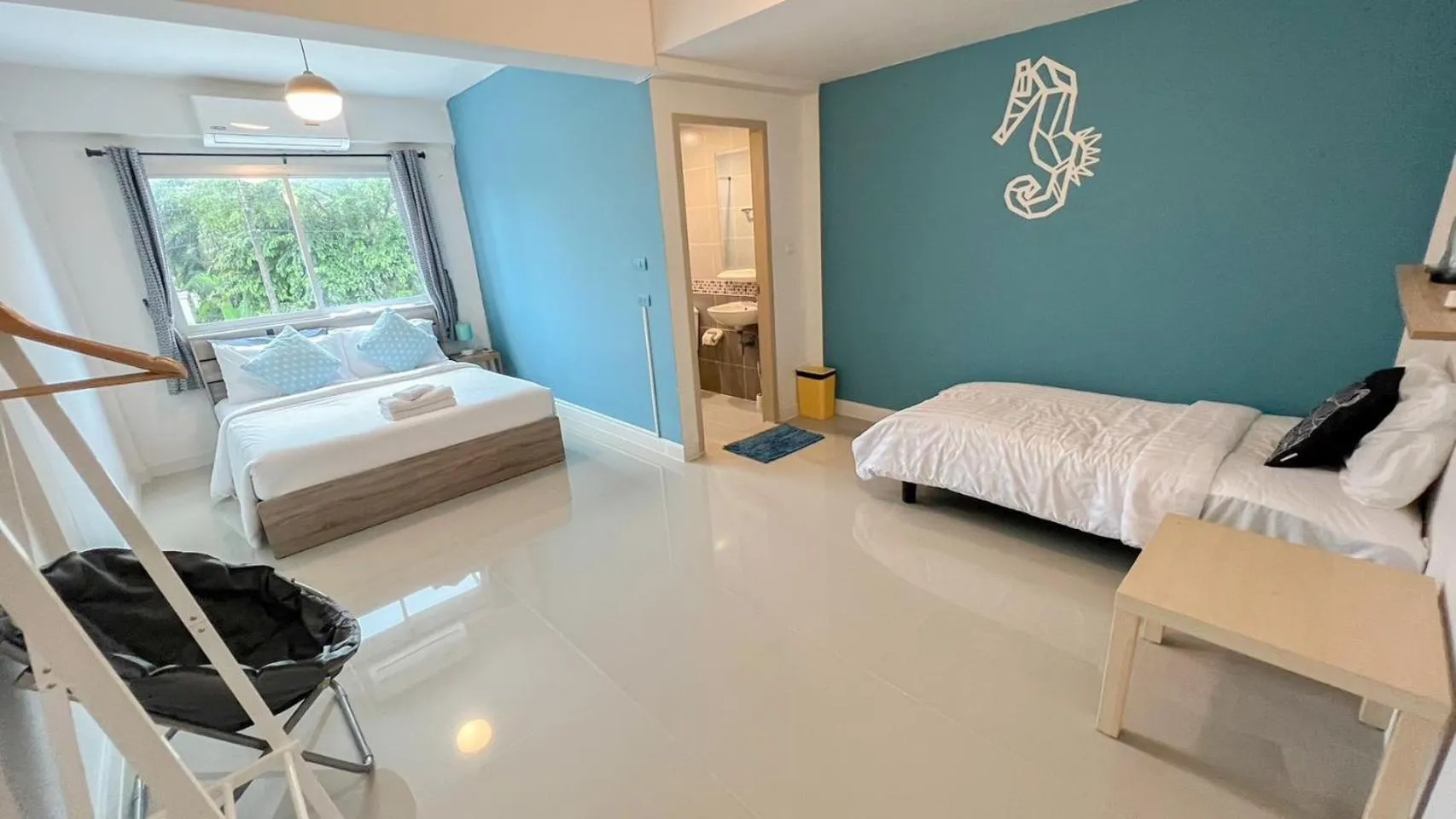 Bedroom, Bed in Turtle Rooms