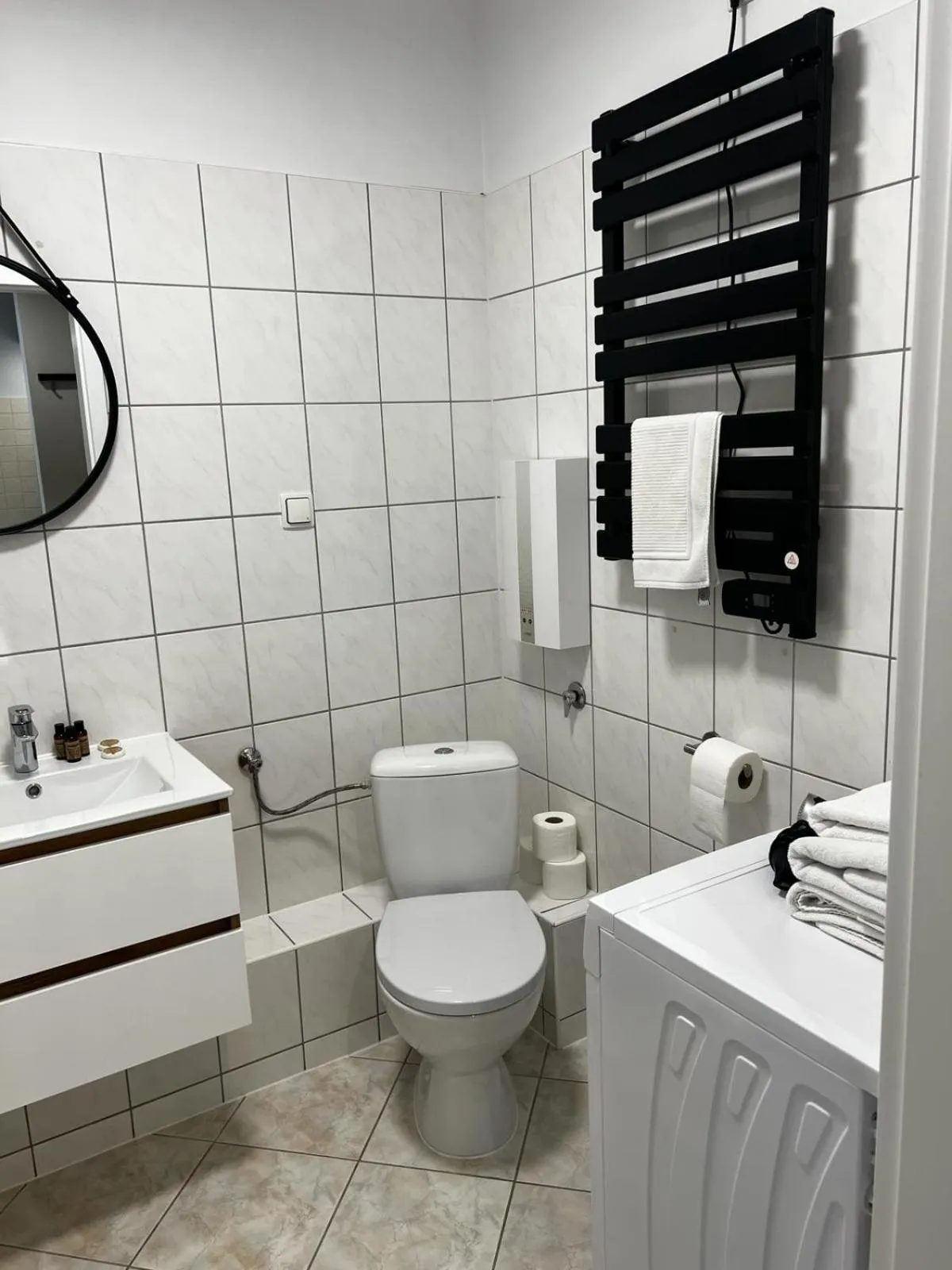 Toilet in Delta Apart-House