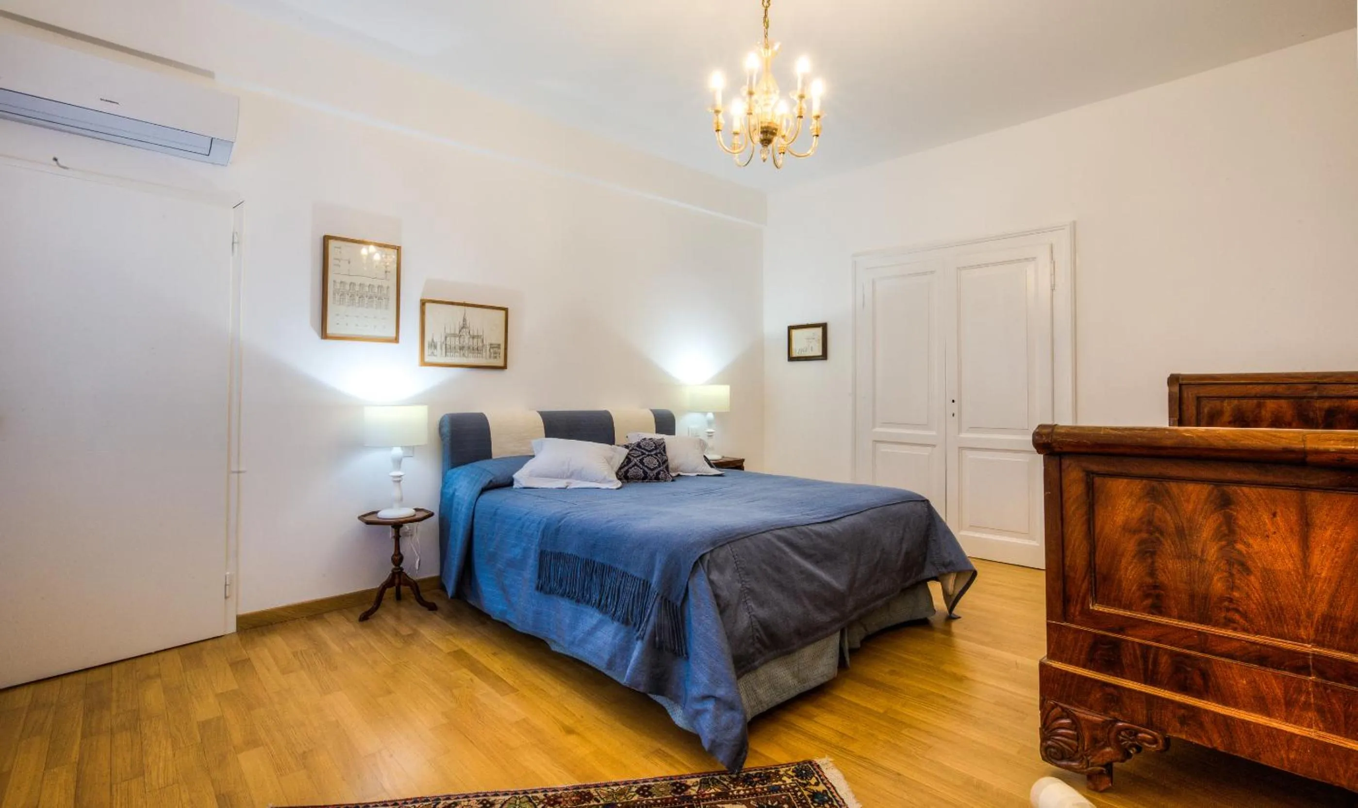 Bed in Ca' della Corte Flats
