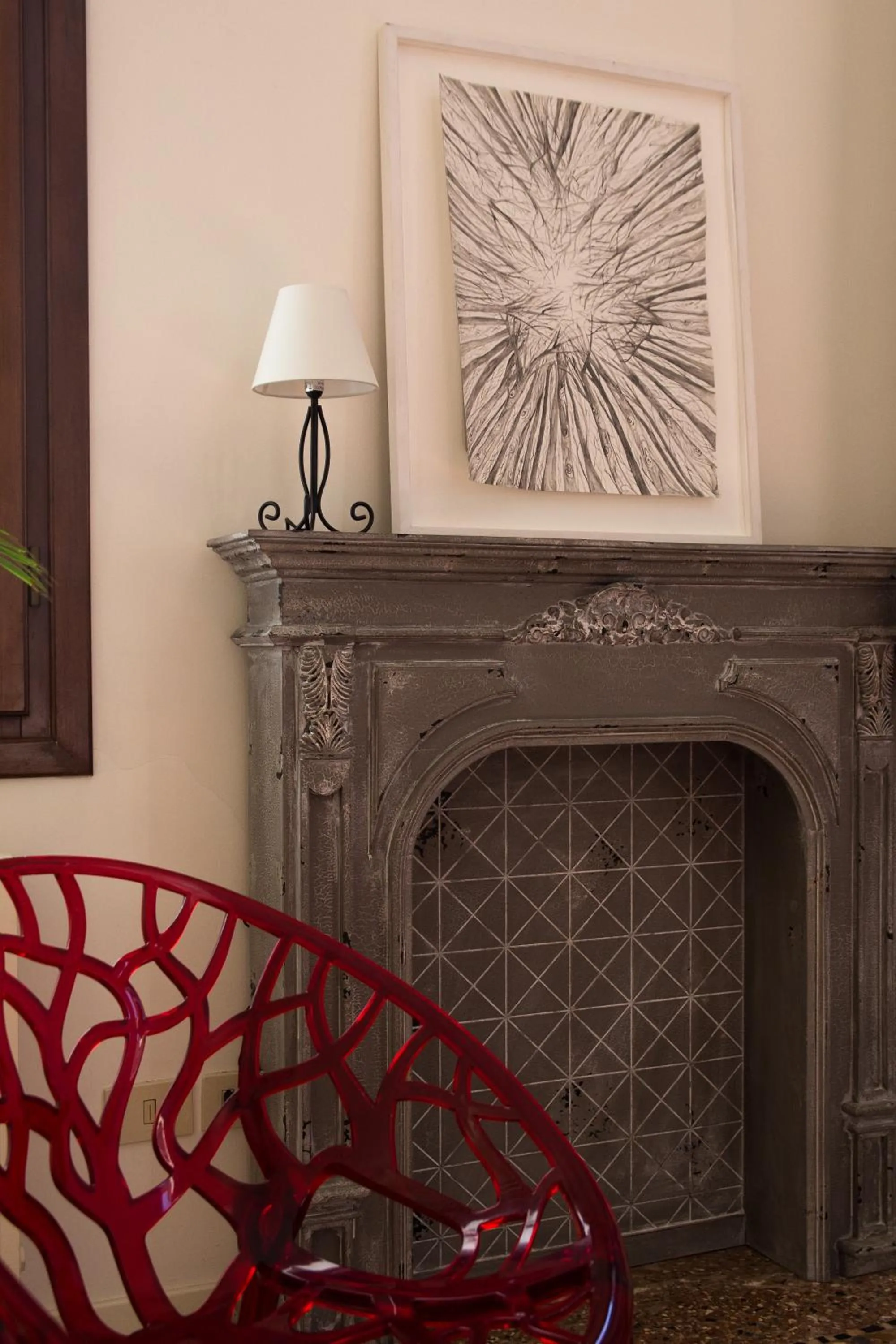 Decorative detail in Ca' della Corte Flats