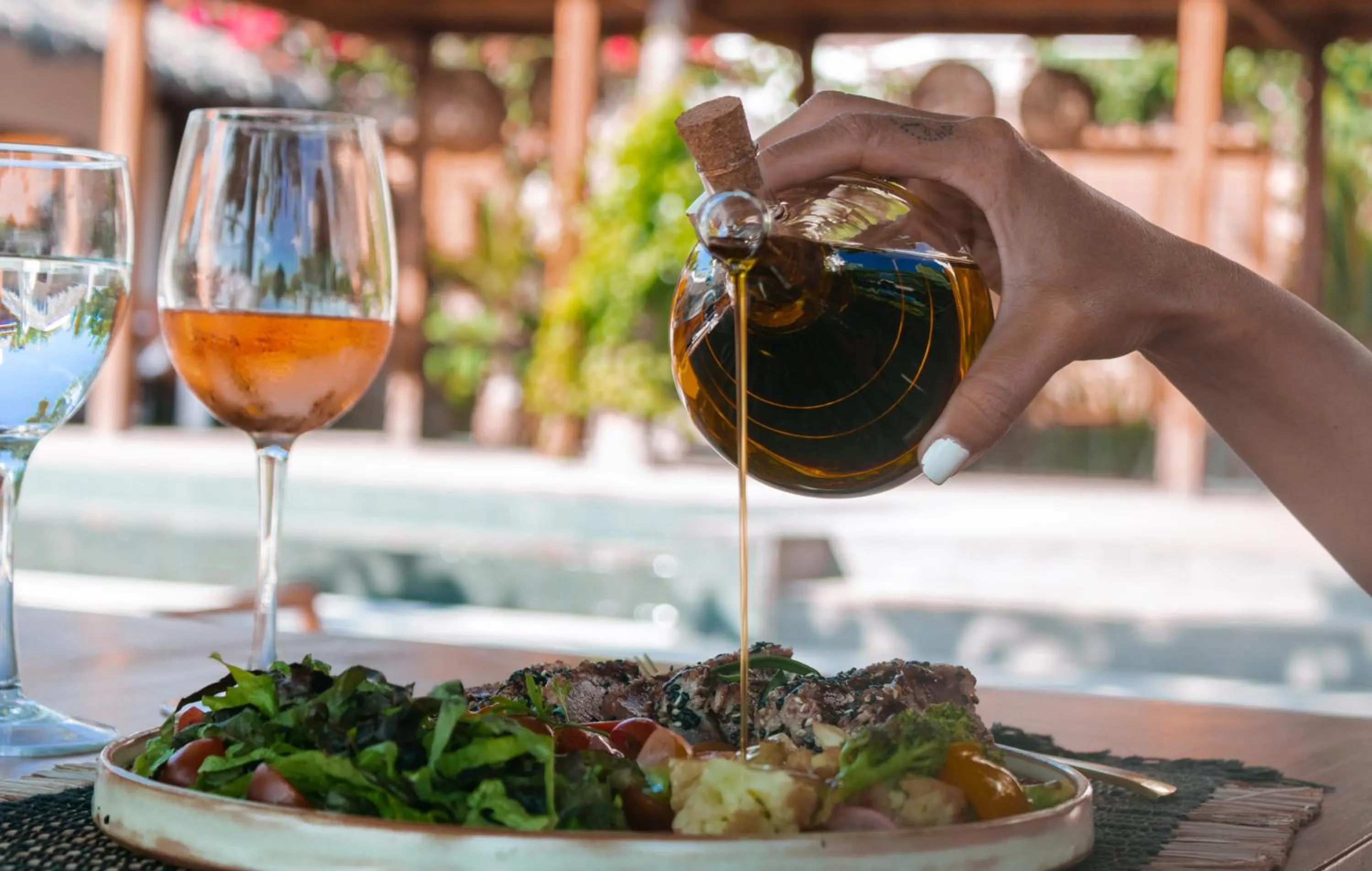 Restaurant/places to eat in Villa Praia - La Villa Group