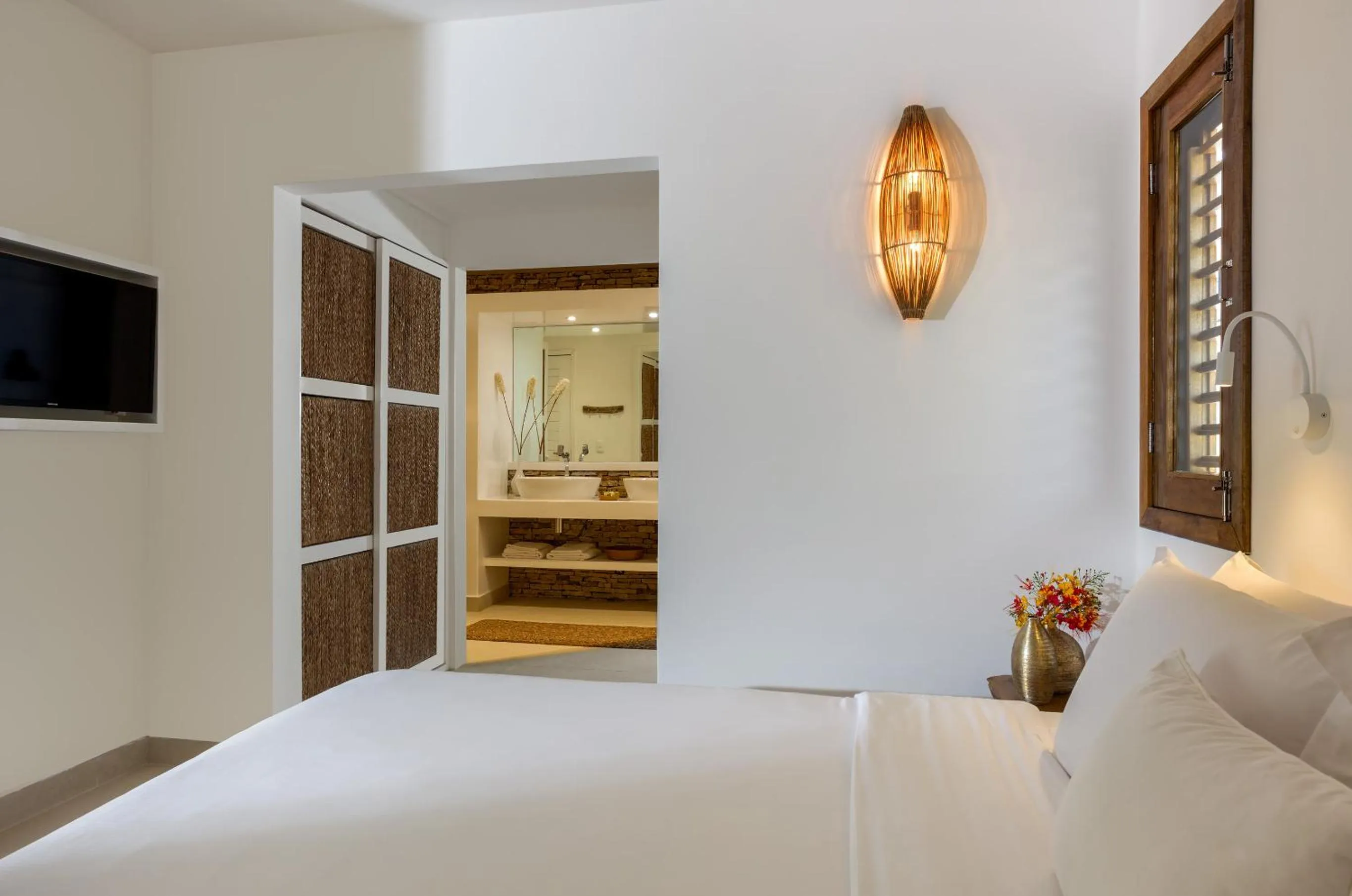 Bed in Villa Praia - La Villa Group