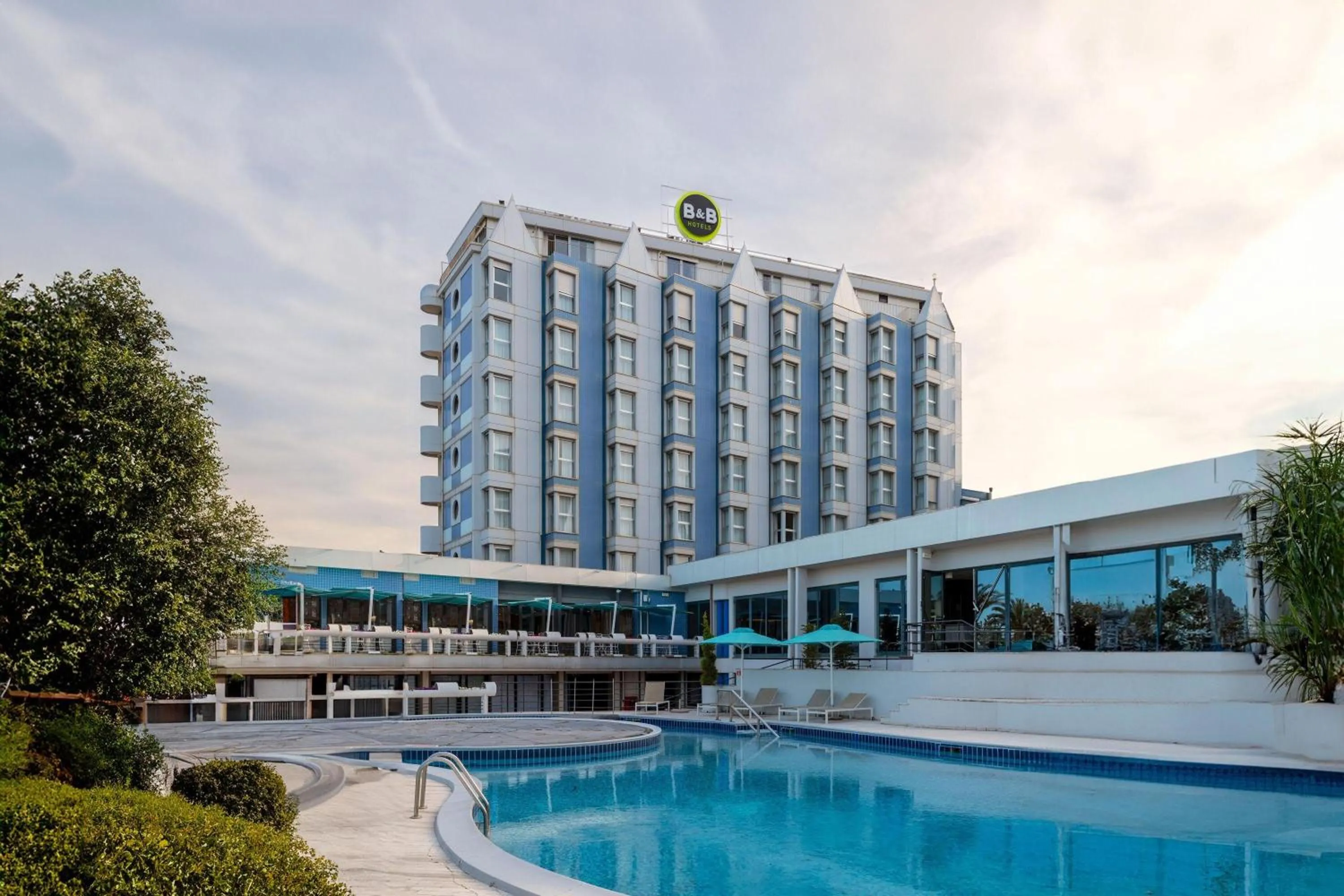 Swimming pool in B&B Hotel Chioggia Airone