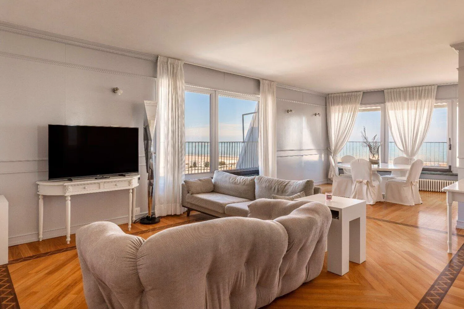 Photo of the whole room in B&B Hotel Chioggia Airone