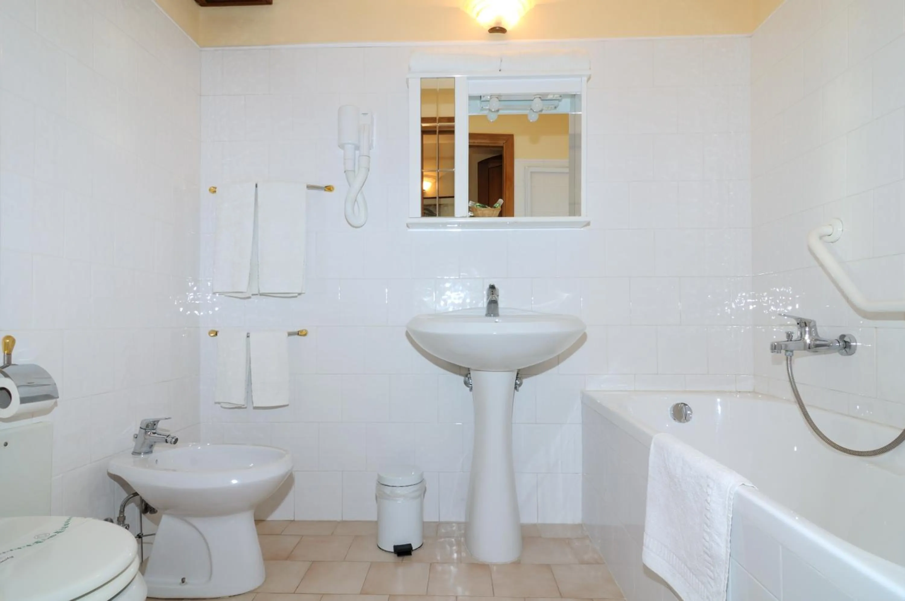 Bathroom in Hotel Villa La Colombaia