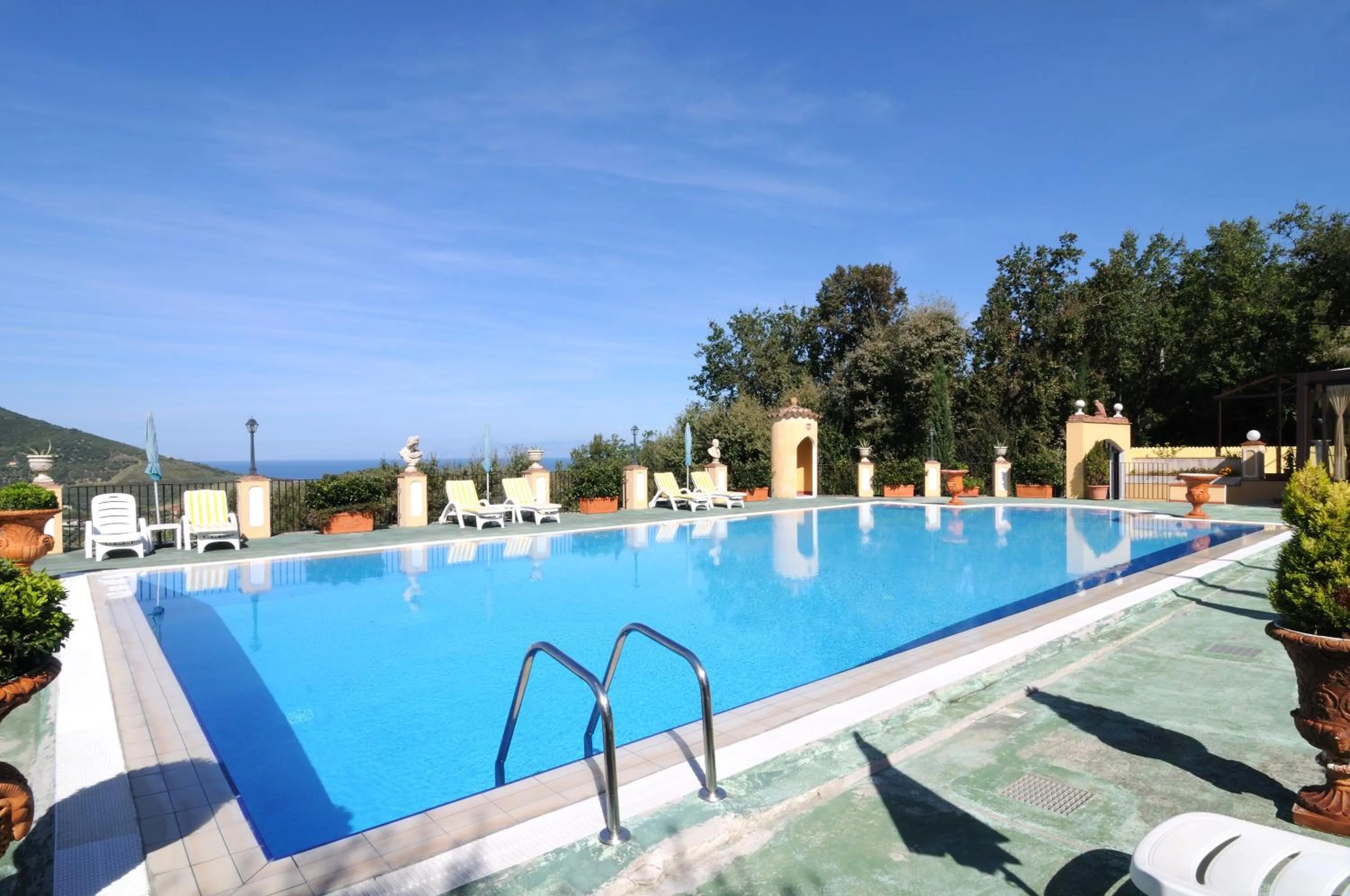 Day in Hotel Villa La Colombaia