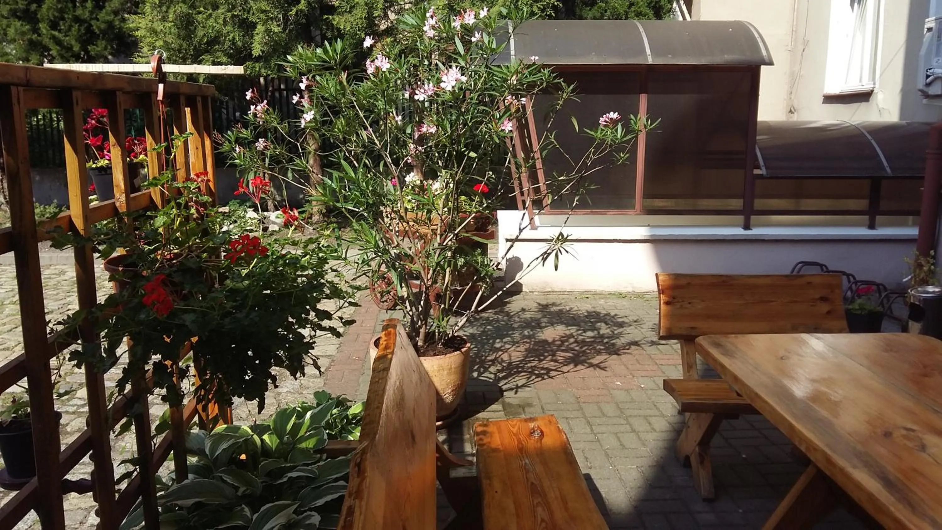 Property building in Hotelik w Centrum