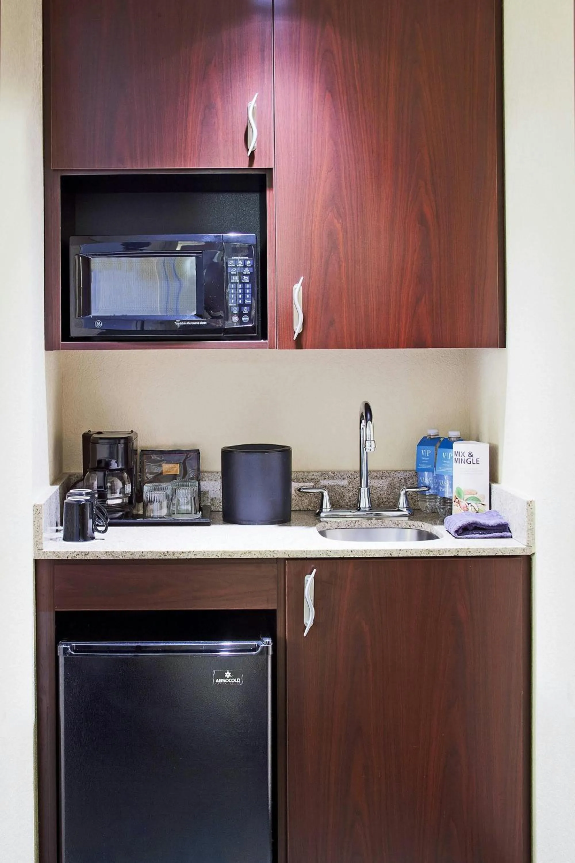 Kitchen or kitchenette in SpringHill Suites by Marriott Medford