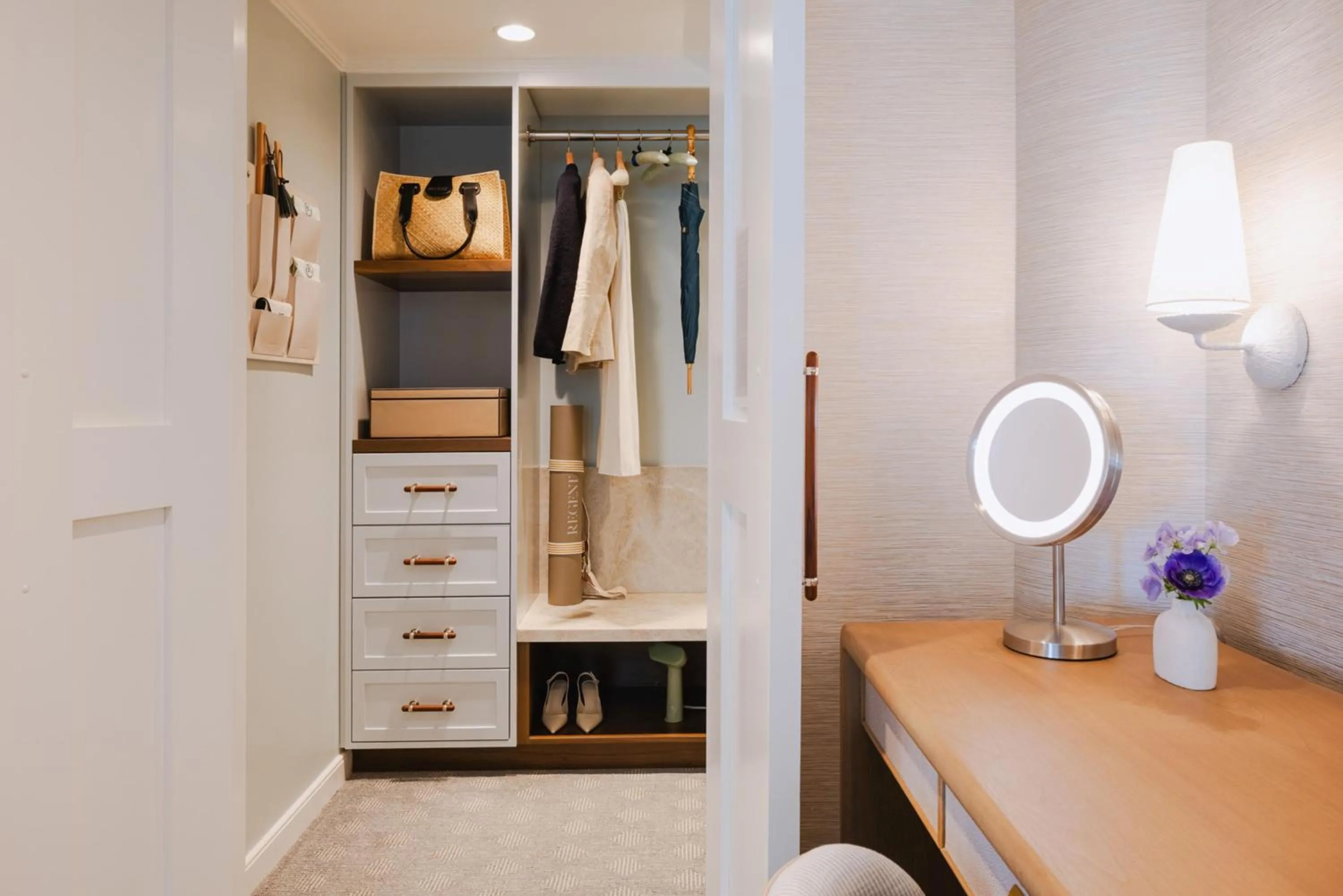 Bedroom in Regent Santa Monica Beach