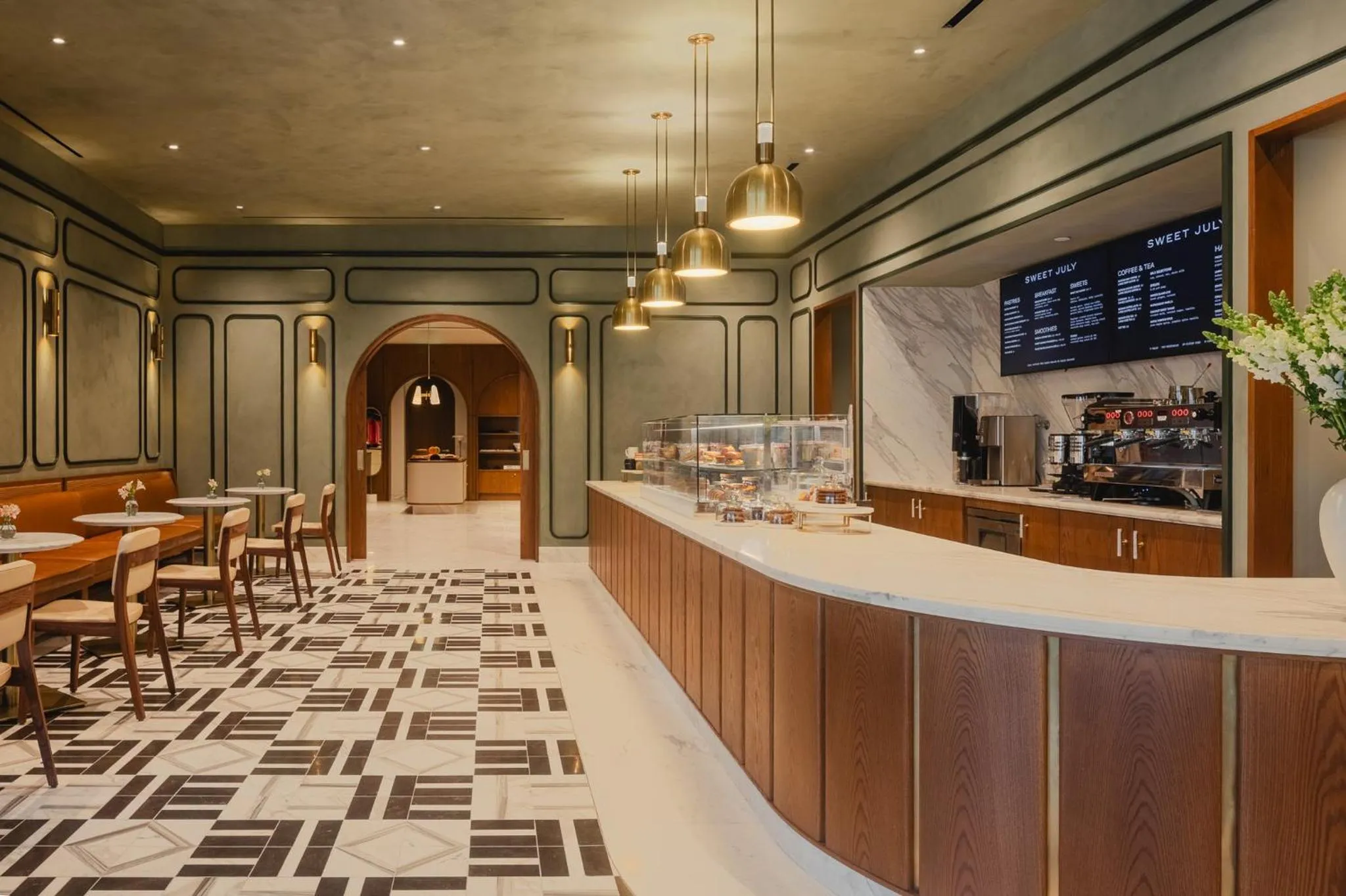 Restaurant/places to eat in Regent Santa Monica Beach