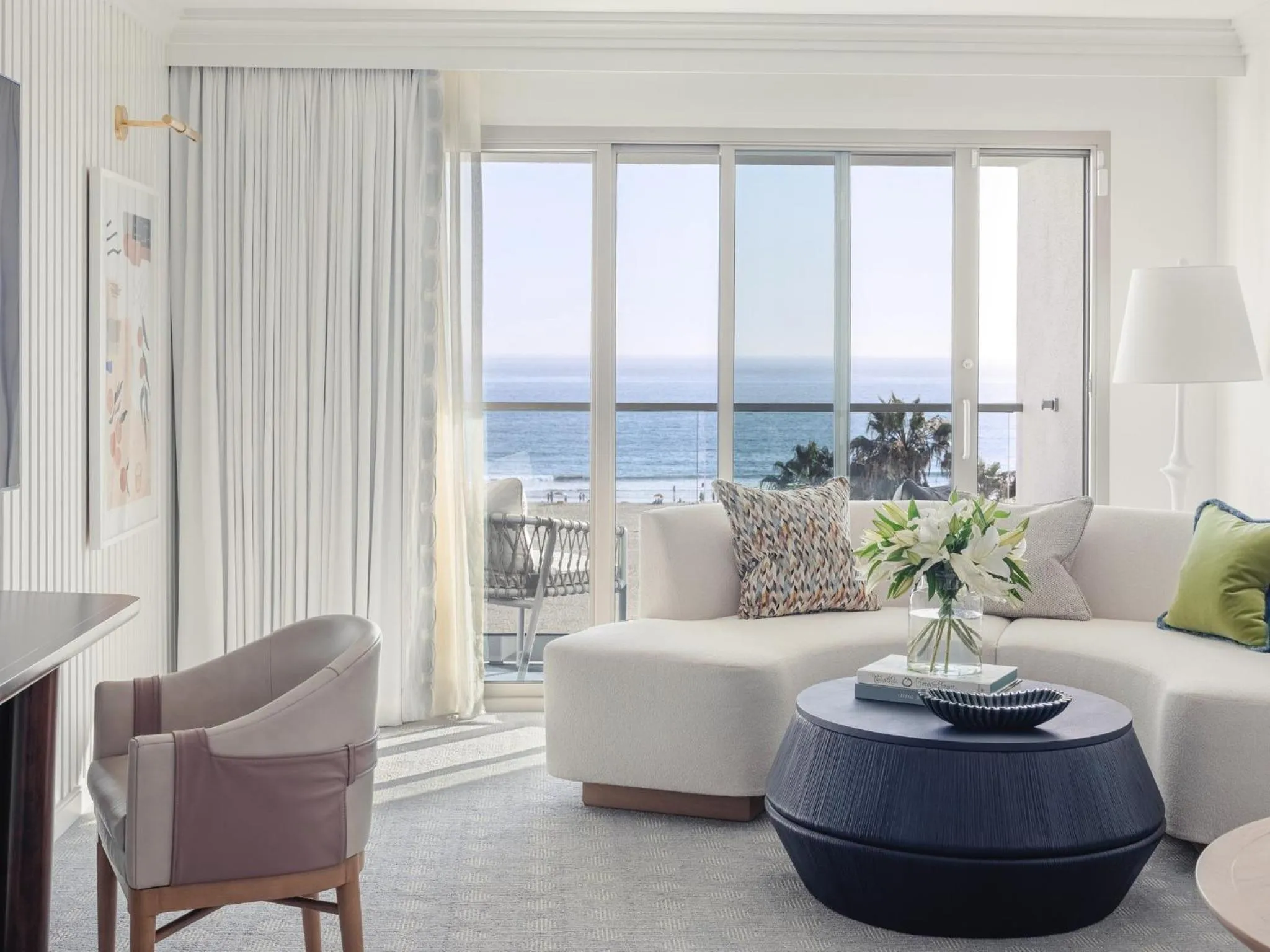 Photo of the whole room in Regent Santa Monica Beach