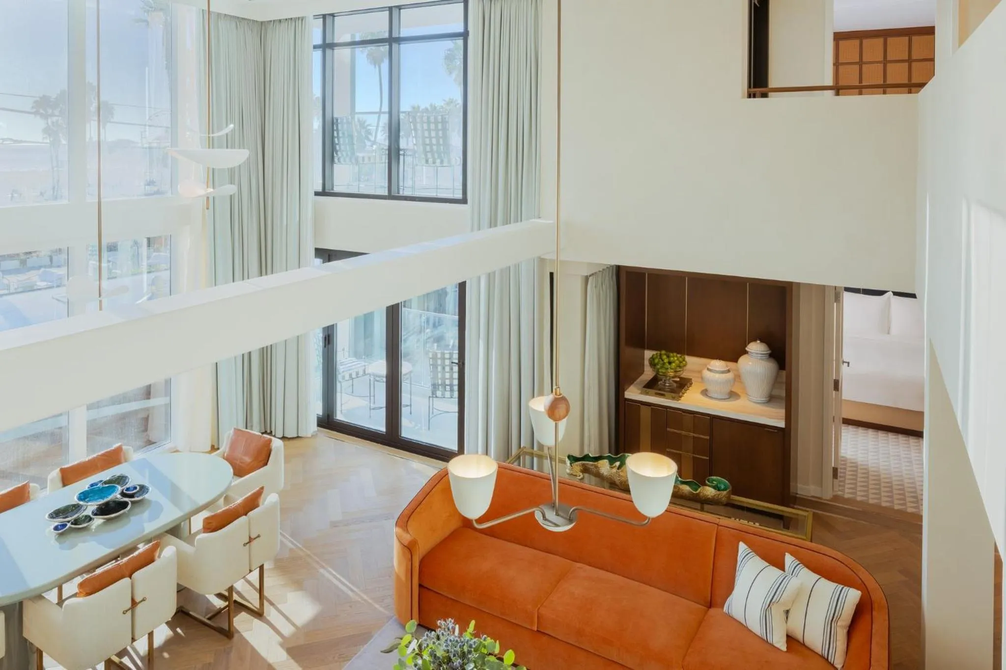 Photo of the whole room in Regent Santa Monica Beach