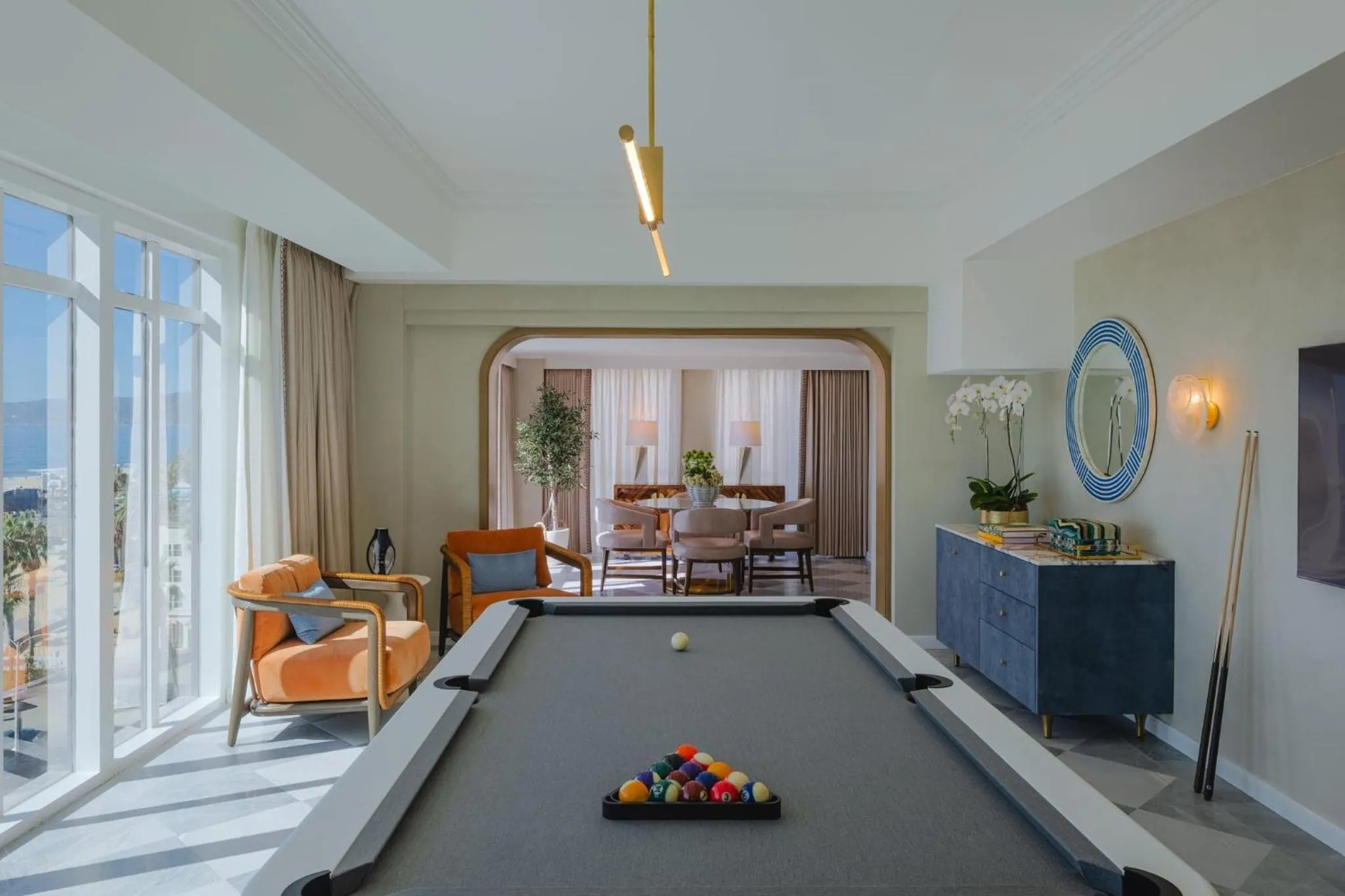 Photo of the whole room in Regent Santa Monica Beach