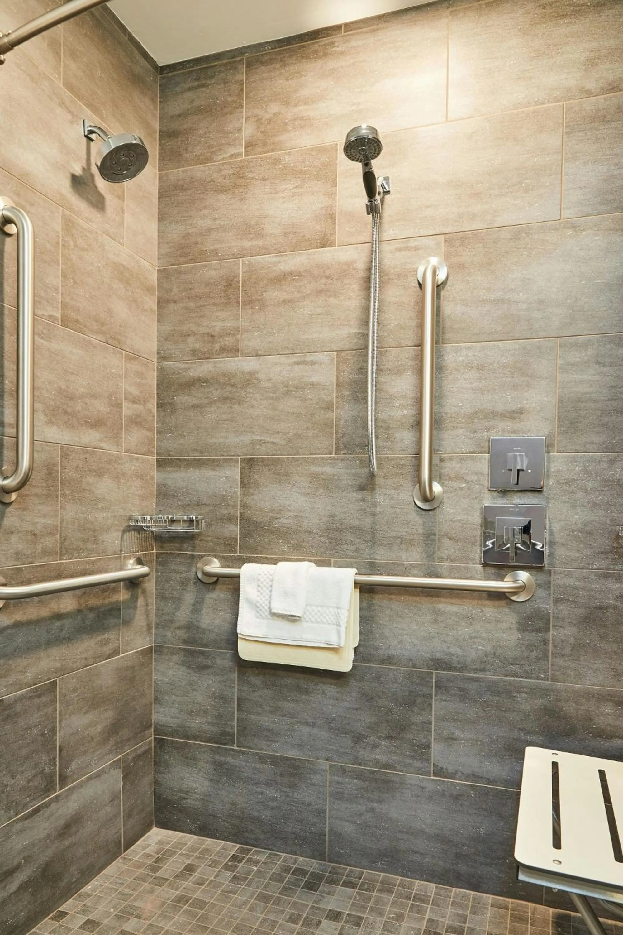 Bathroom in Courtyard Medford Airport