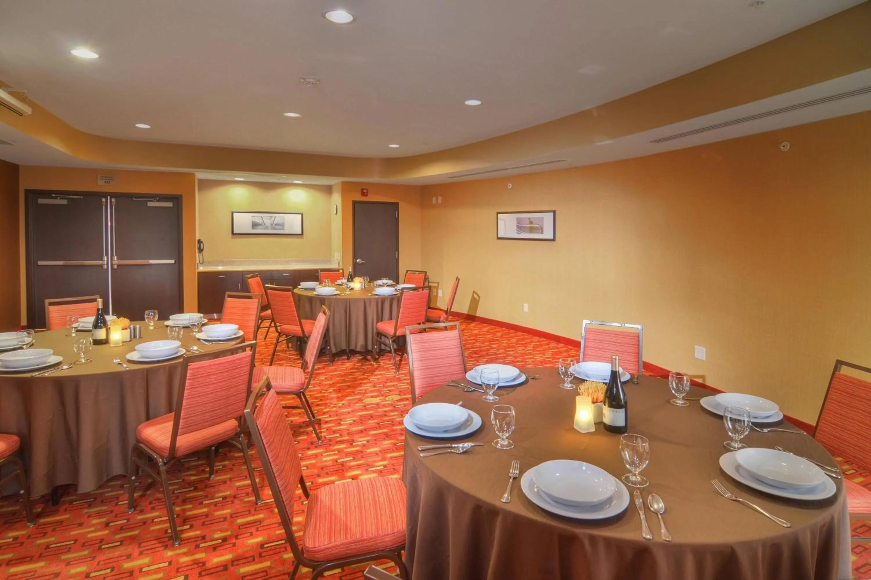 Meeting/conference room in Courtyard Medford Airport