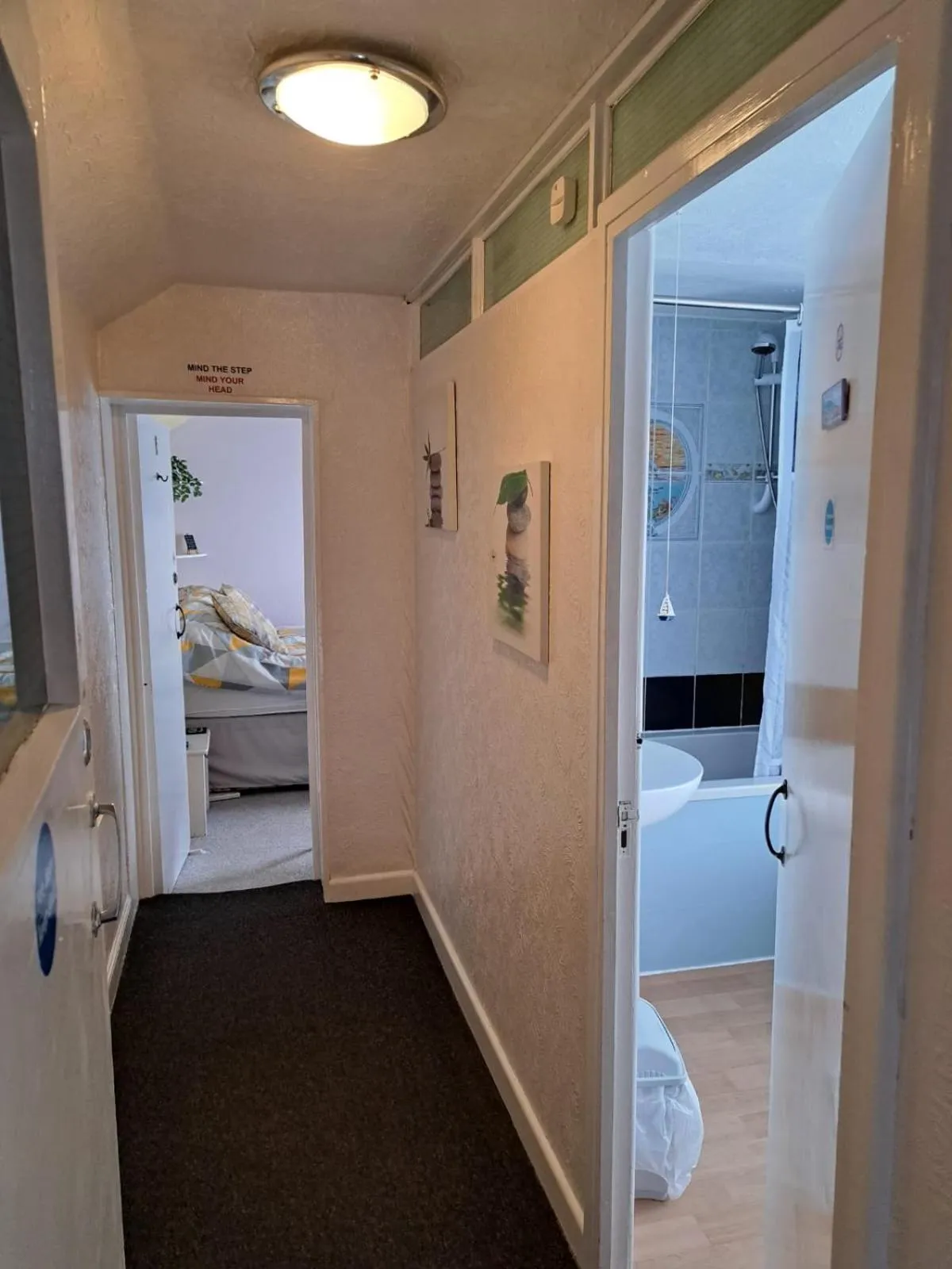 Bed in Lyndale Guest House