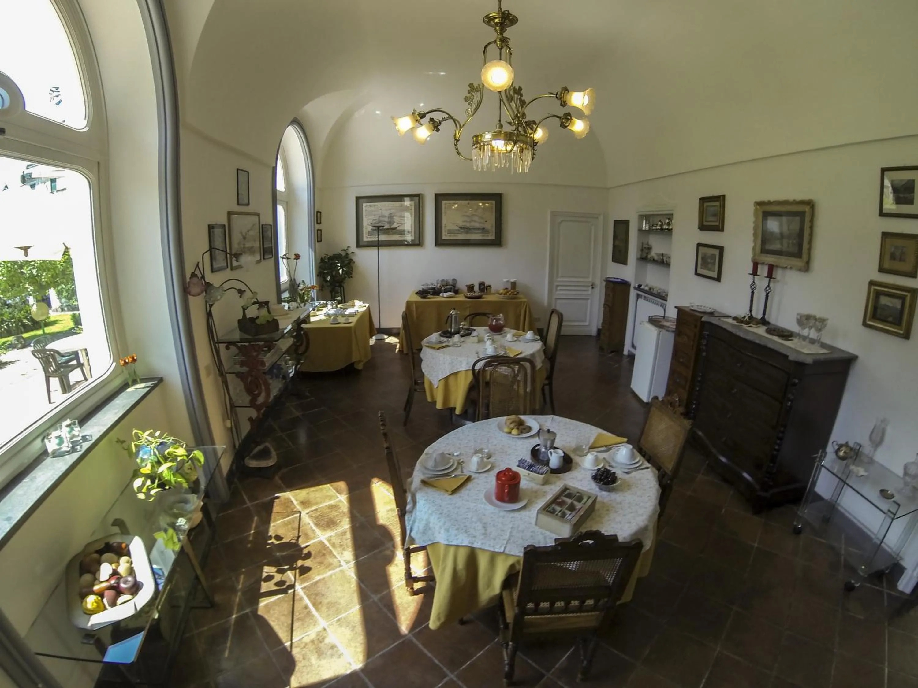 Restaurant/places to eat in B&B Villa Ocsia