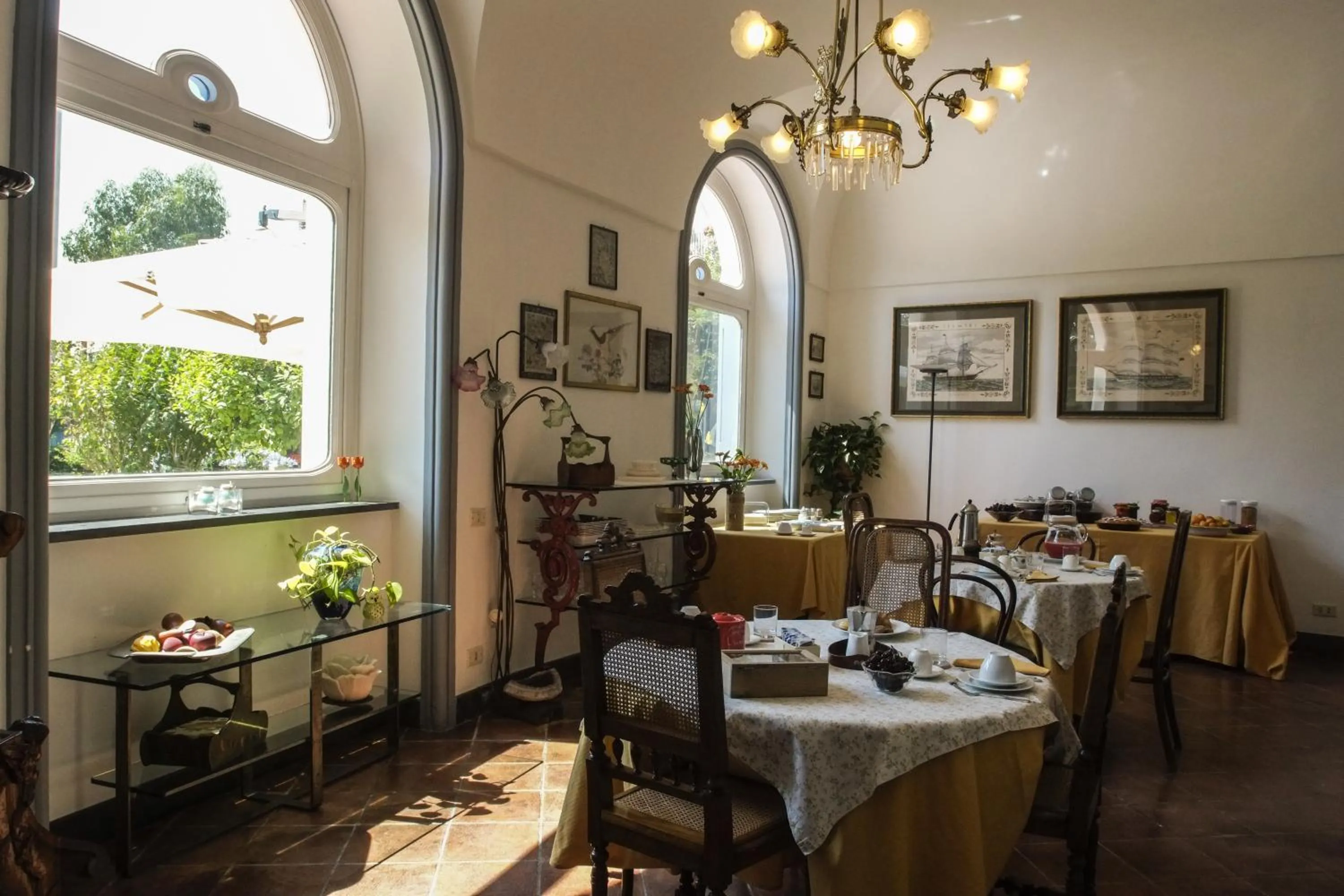 Restaurant/places to eat in B&B Villa Ocsia