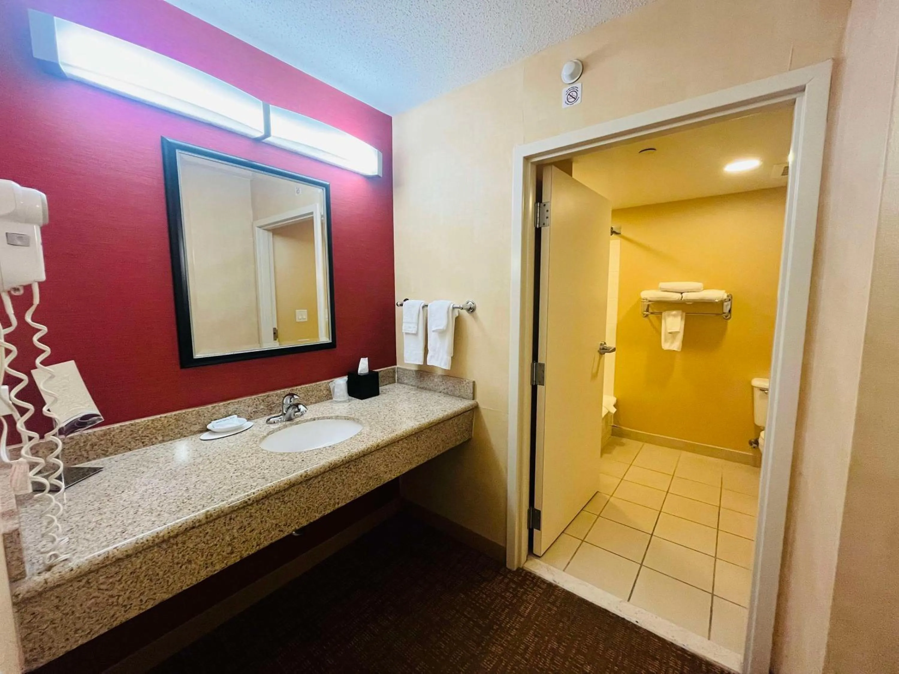 Bathroom in Courtyard by Marriott Junction City