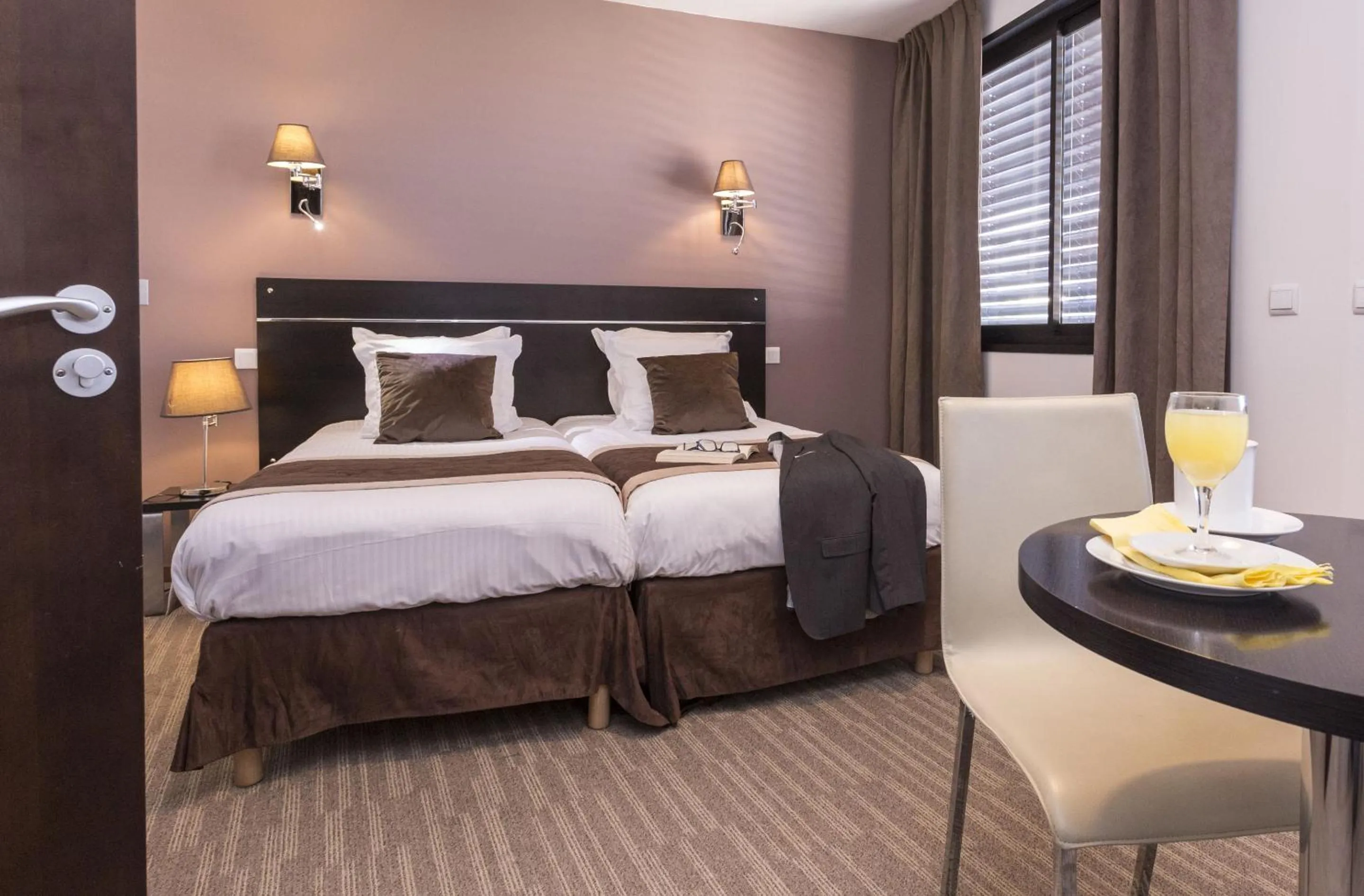 Bedroom, Bed in Zenitude Swiss Apparthotels