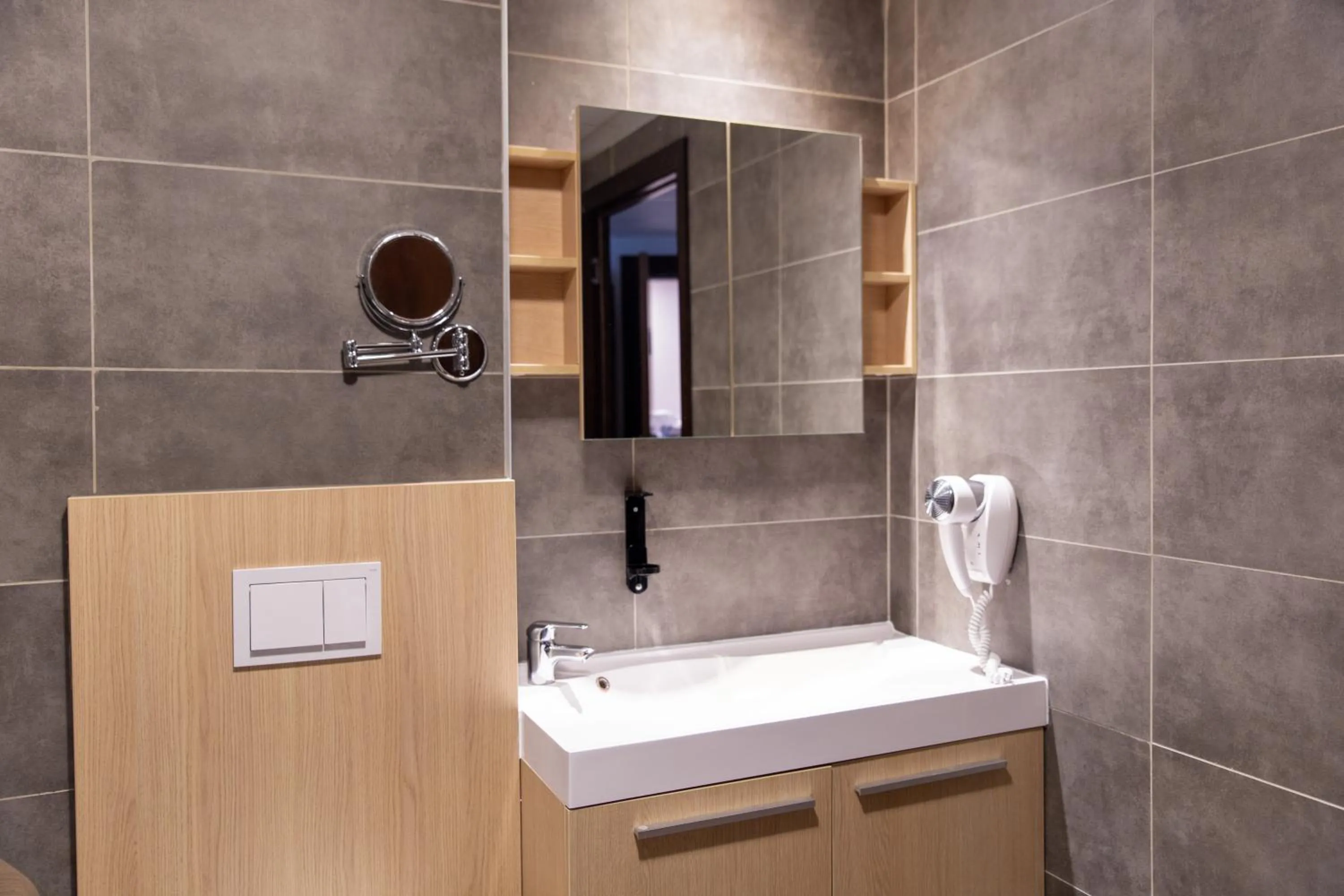 Bathroom in Zenitude Swiss Apparthotels