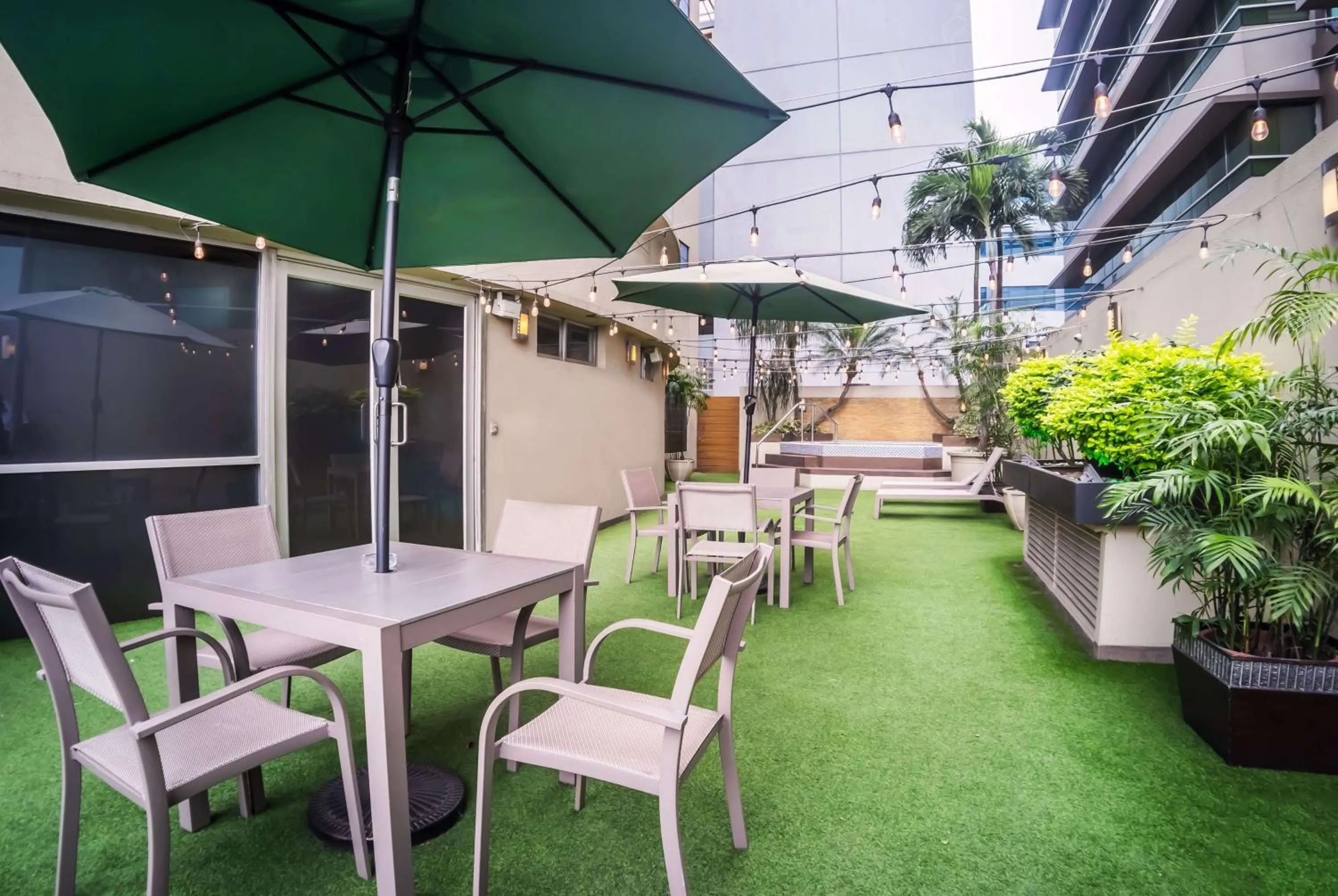 Inner courtyard view in Wyndham Garden Guayaquil