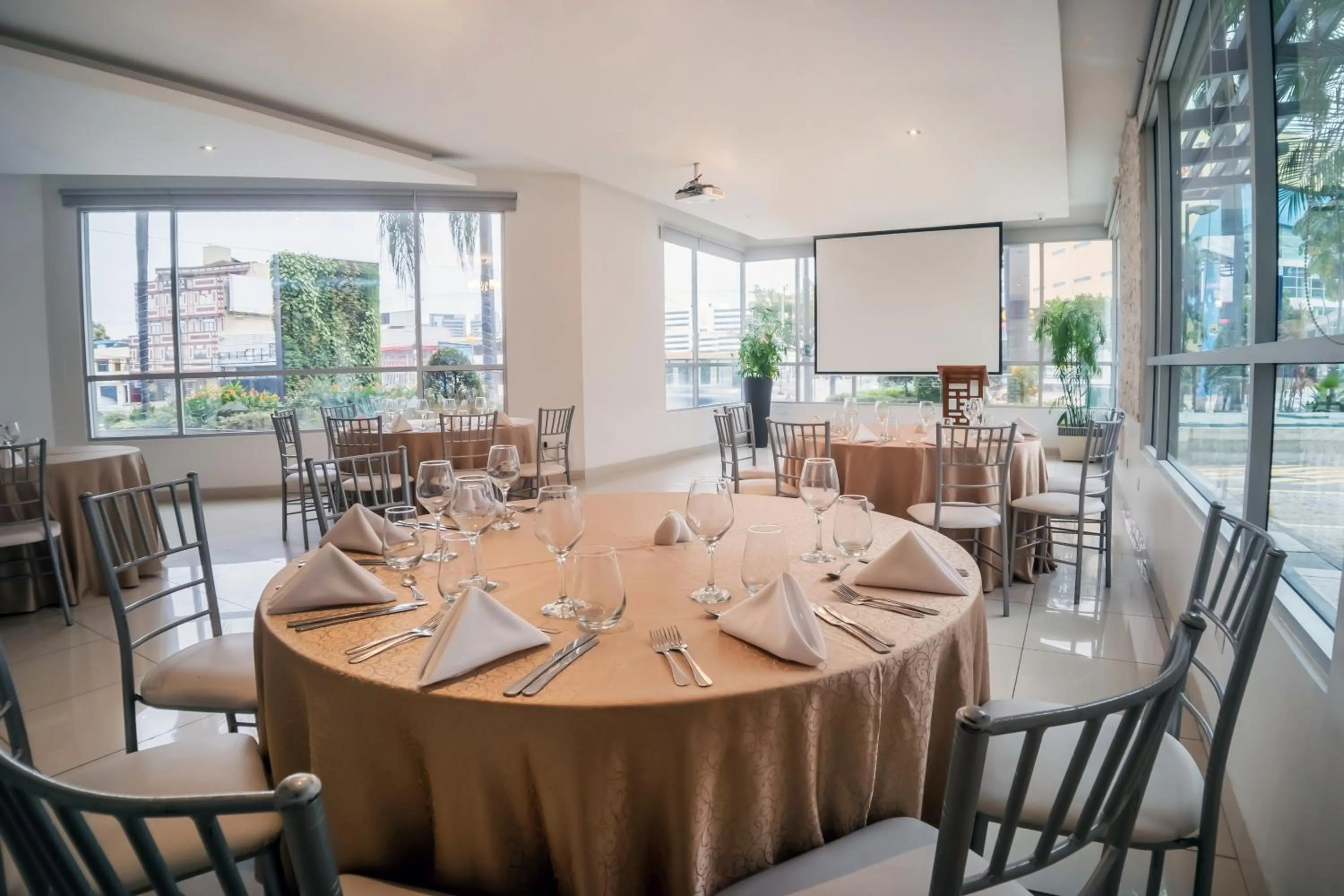 Banquet/Function facilities in Wyndham Garden Guayaquil