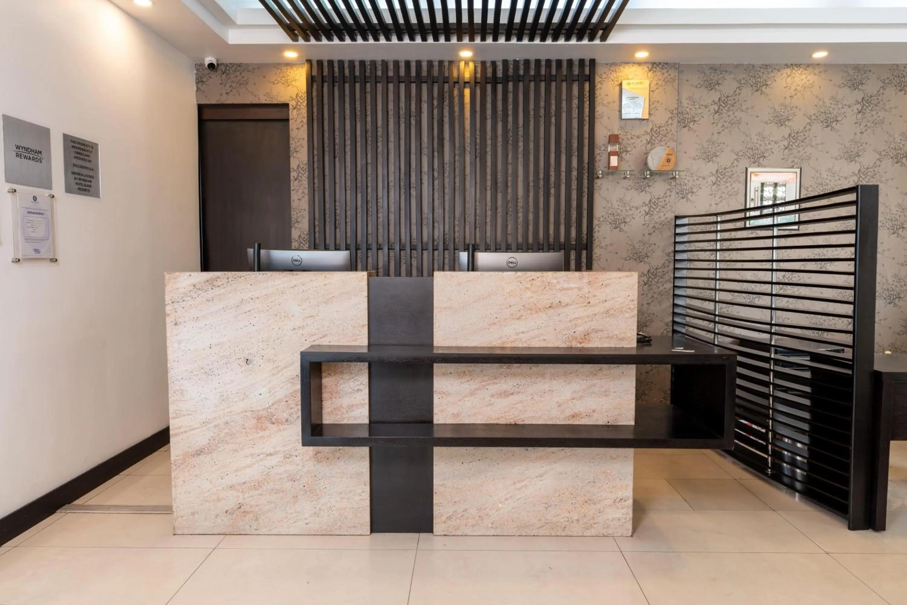 Lobby or reception in Wyndham Garden Quito