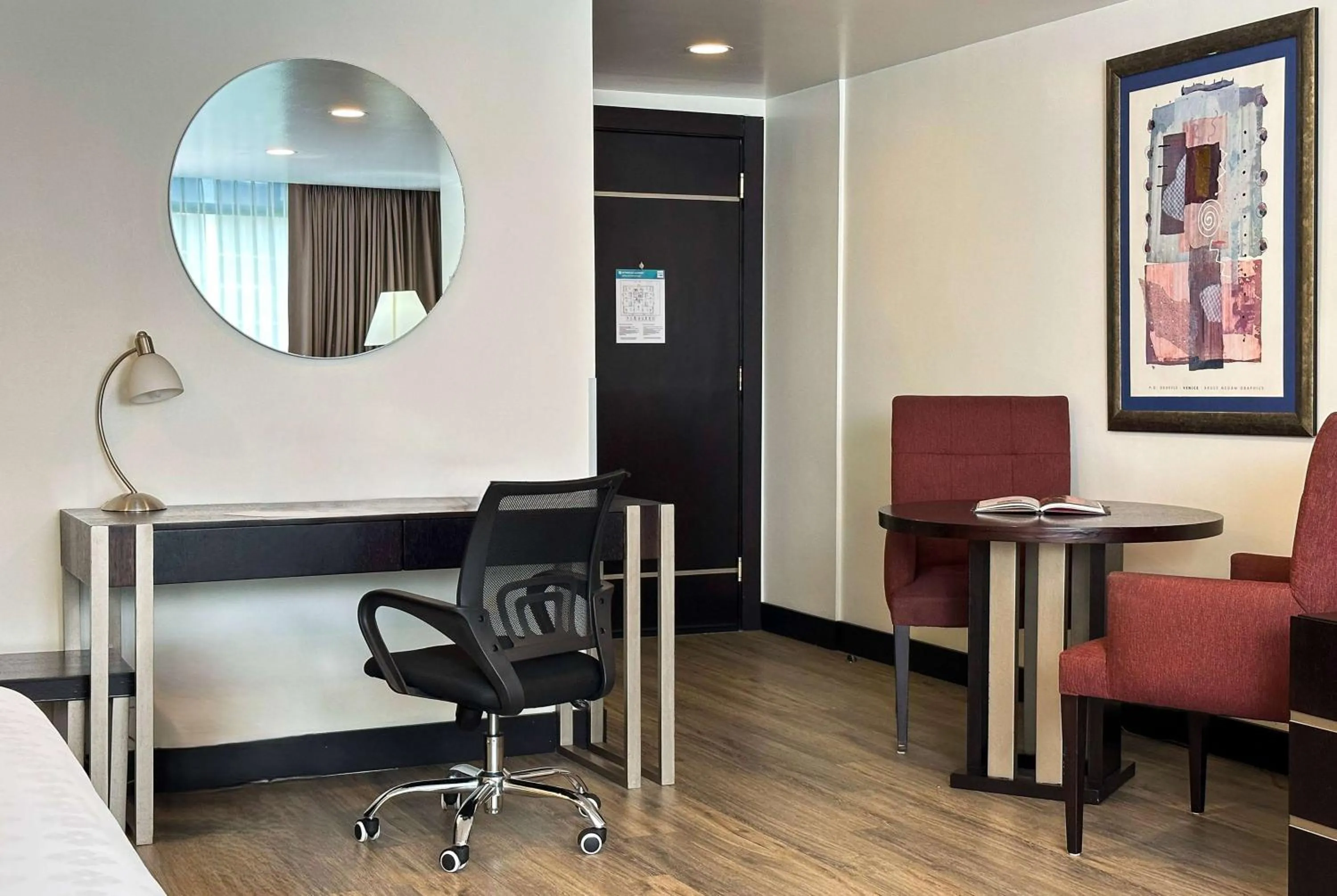 Photo of the whole room in Wyndham Garden Quito