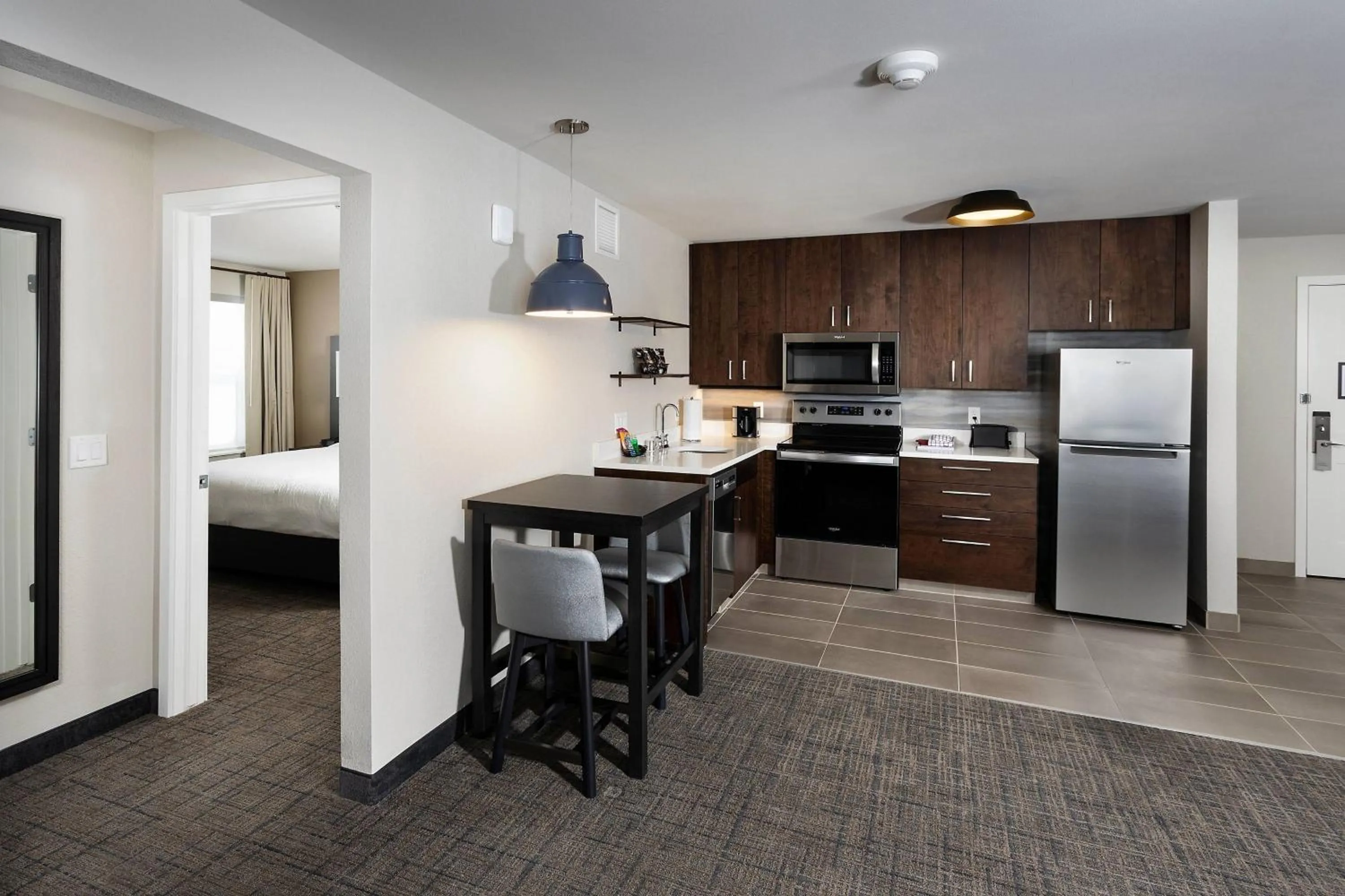 Bedroom, Bed in Residence Inn by Marriott Milwaukee Brookfield