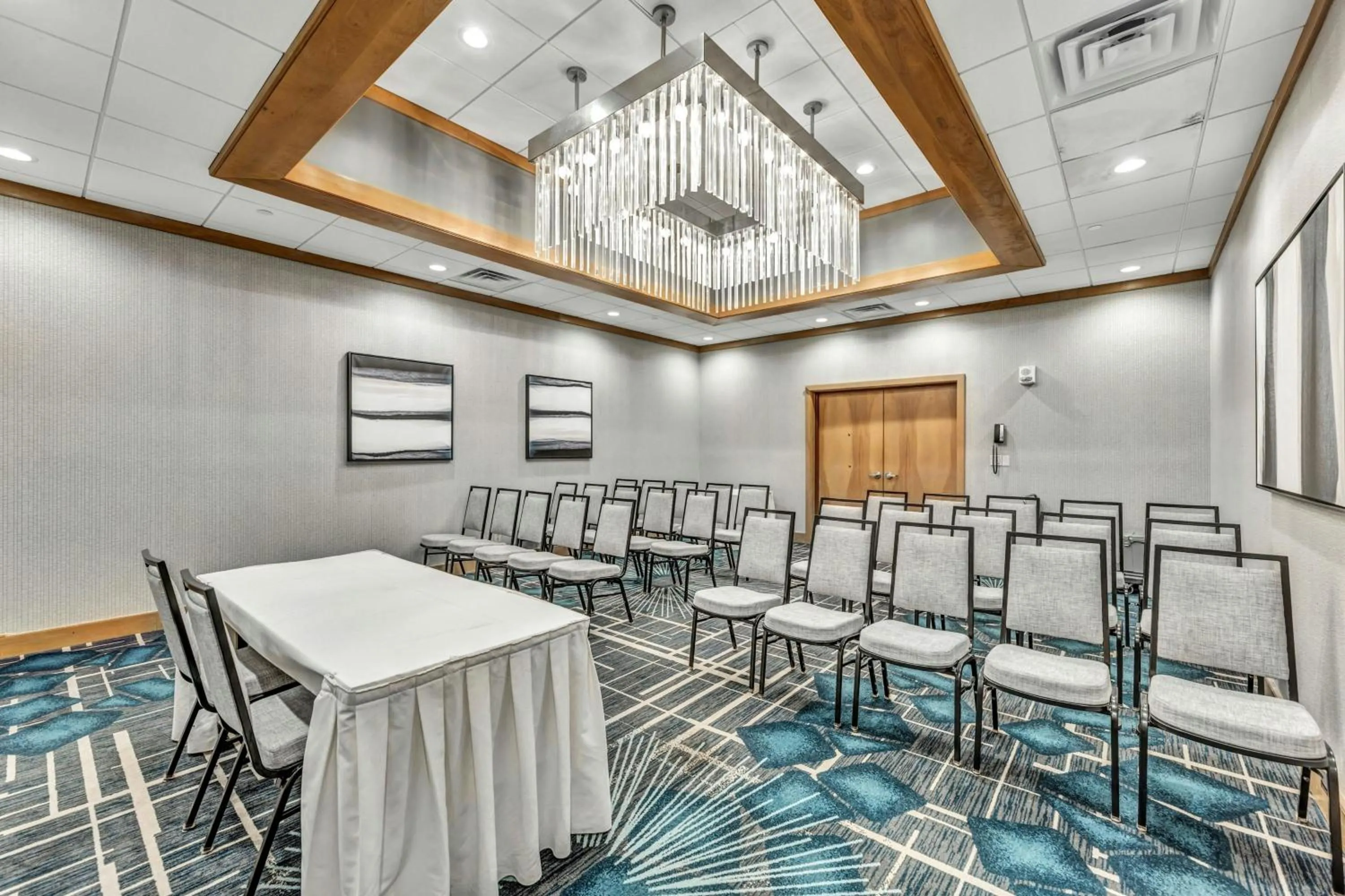 Meeting/conference room in Delta Hotels by Marriott Mount Pleasant