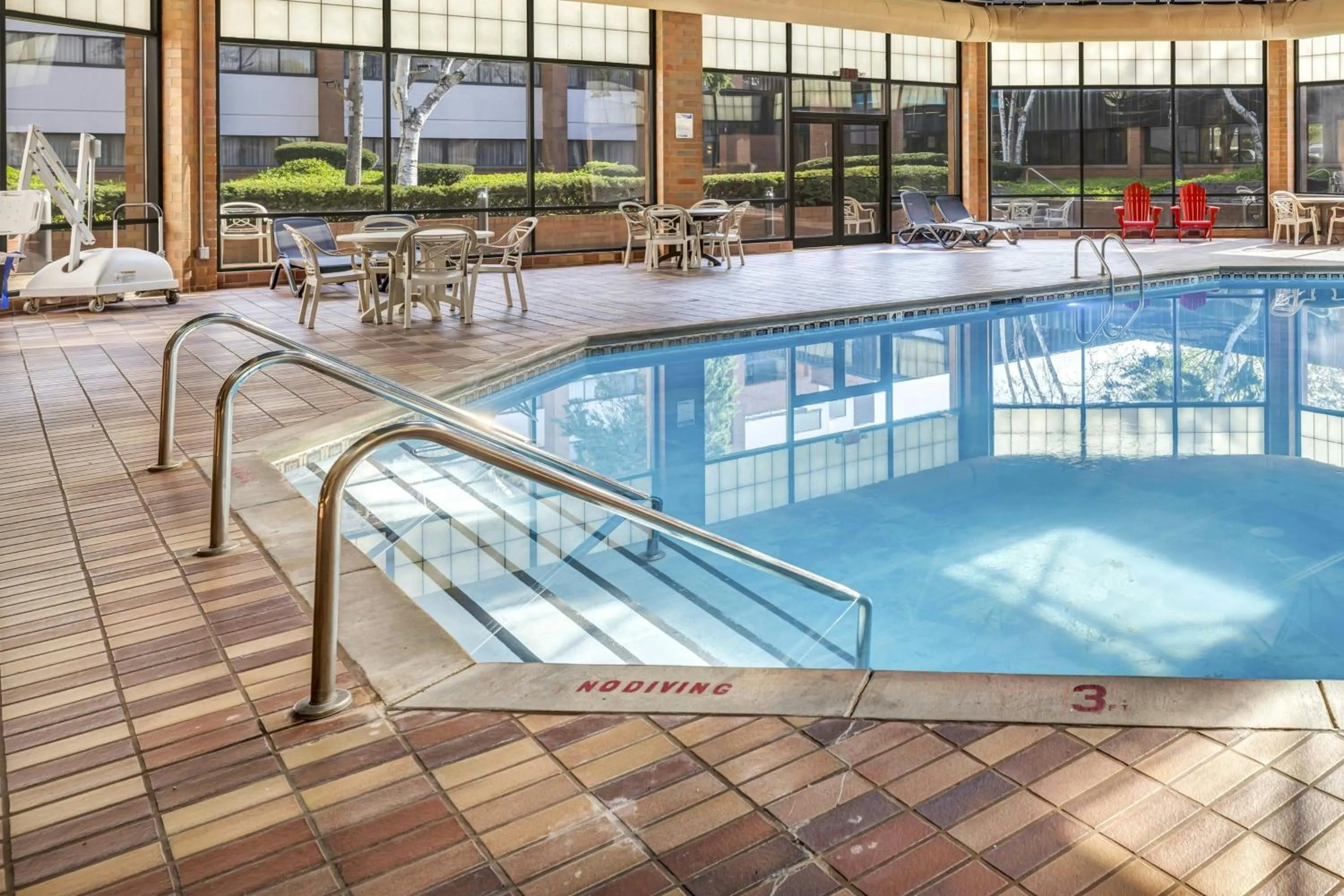 Swimming pool in Delta Hotels by Marriott Mount Pleasant