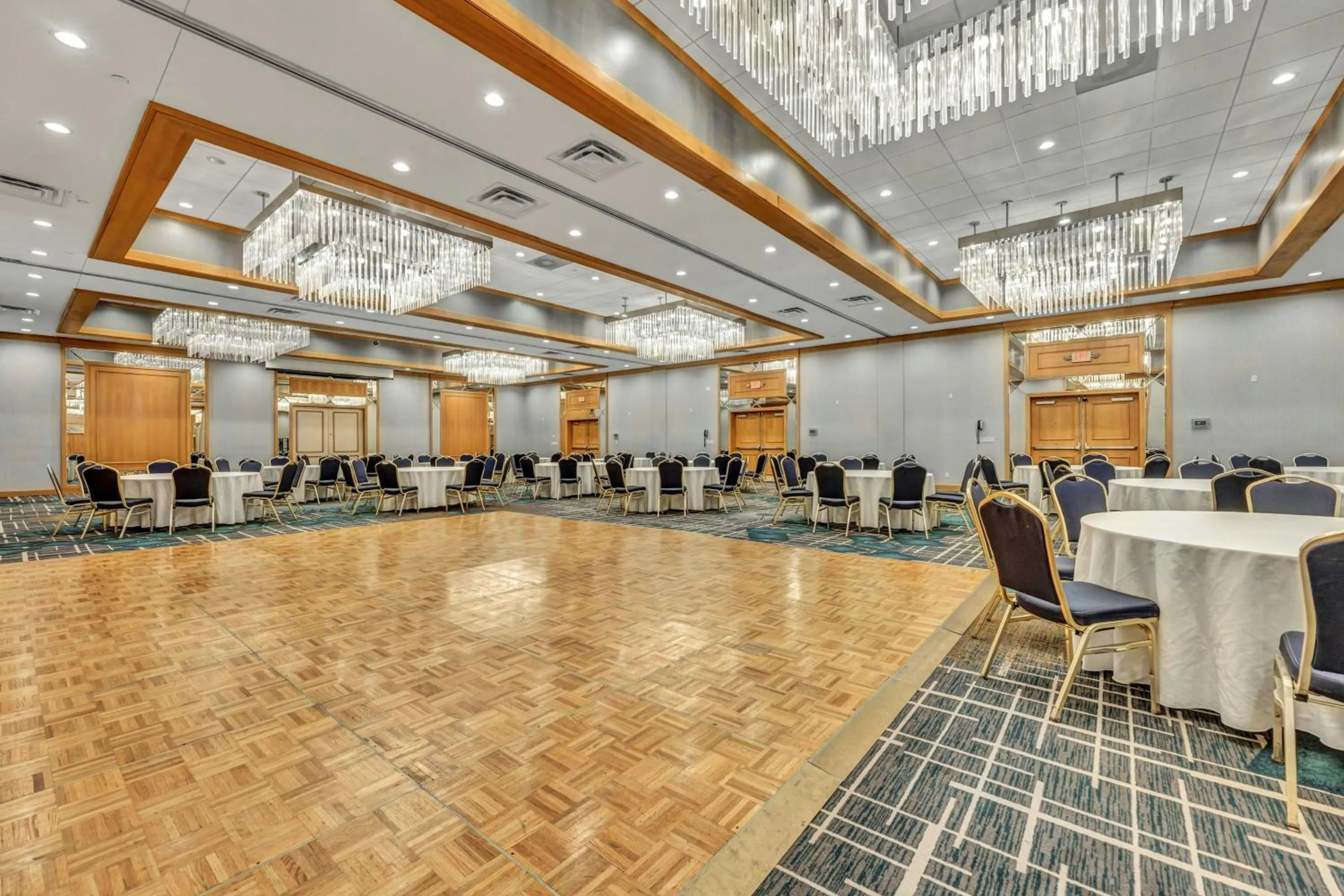 Meeting/conference room in Delta Hotels by Marriott Mount Pleasant