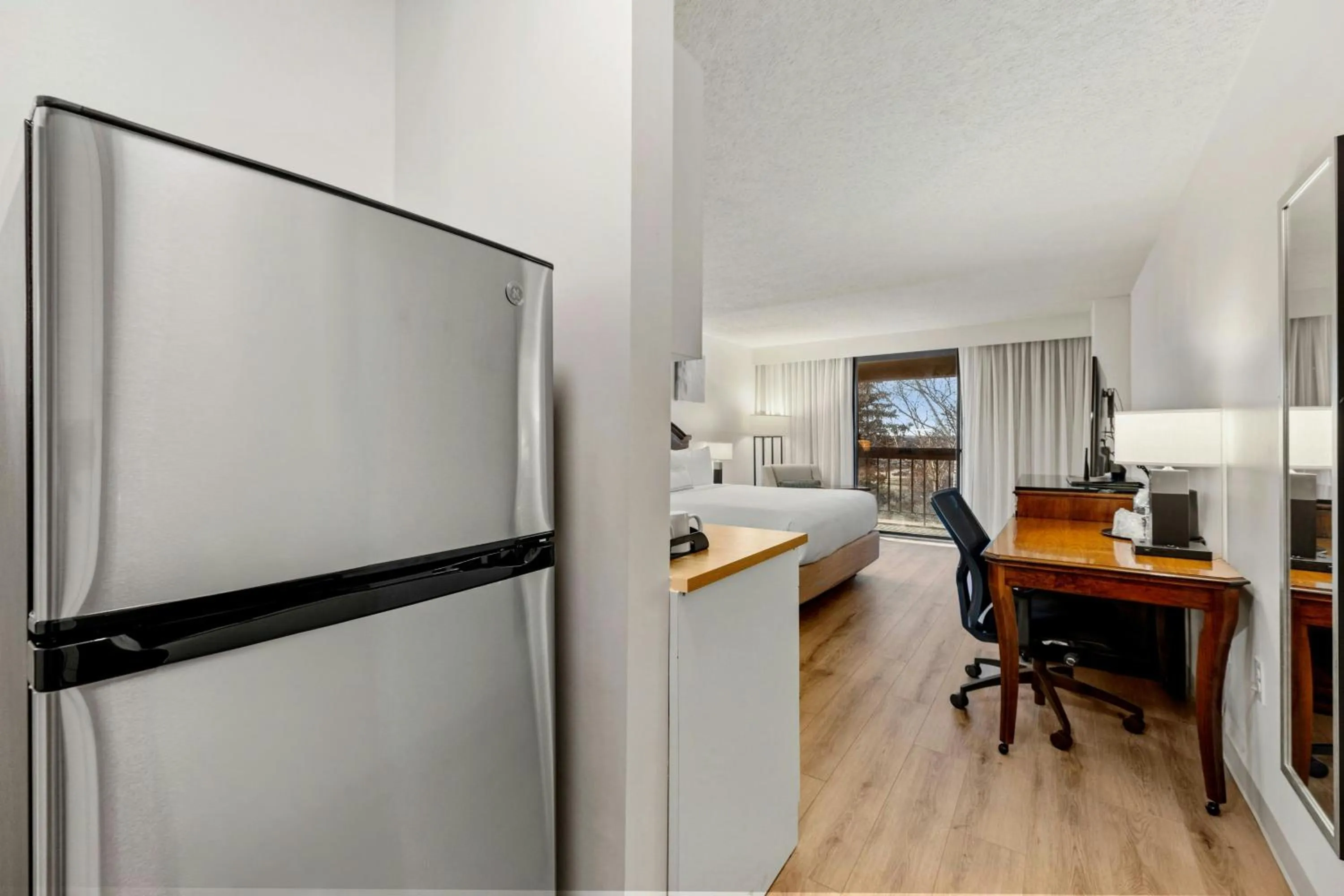 Kitchen or kitchenette in Delta Hotels by Marriott Mount Pleasant