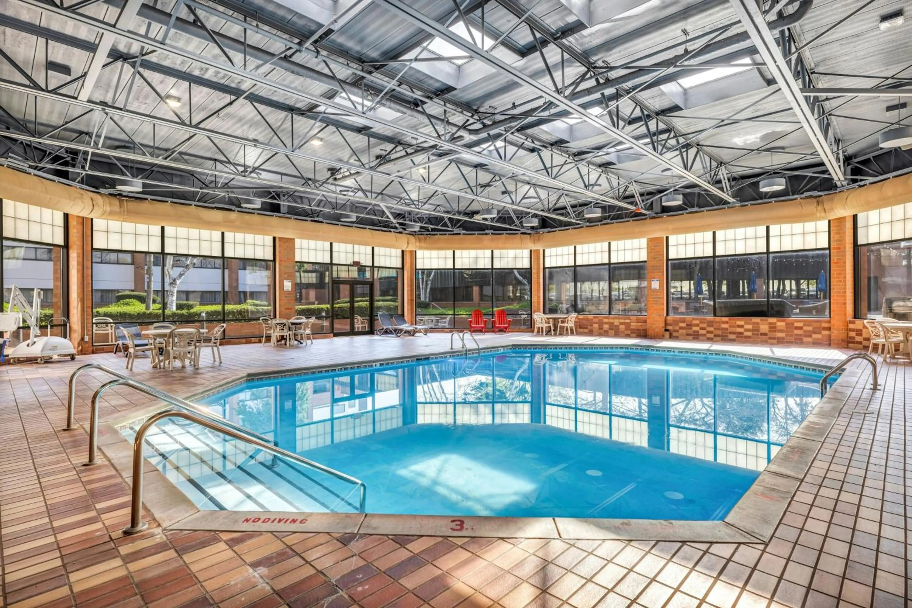 Swimming pool in Delta Hotels by Marriott Mount Pleasant