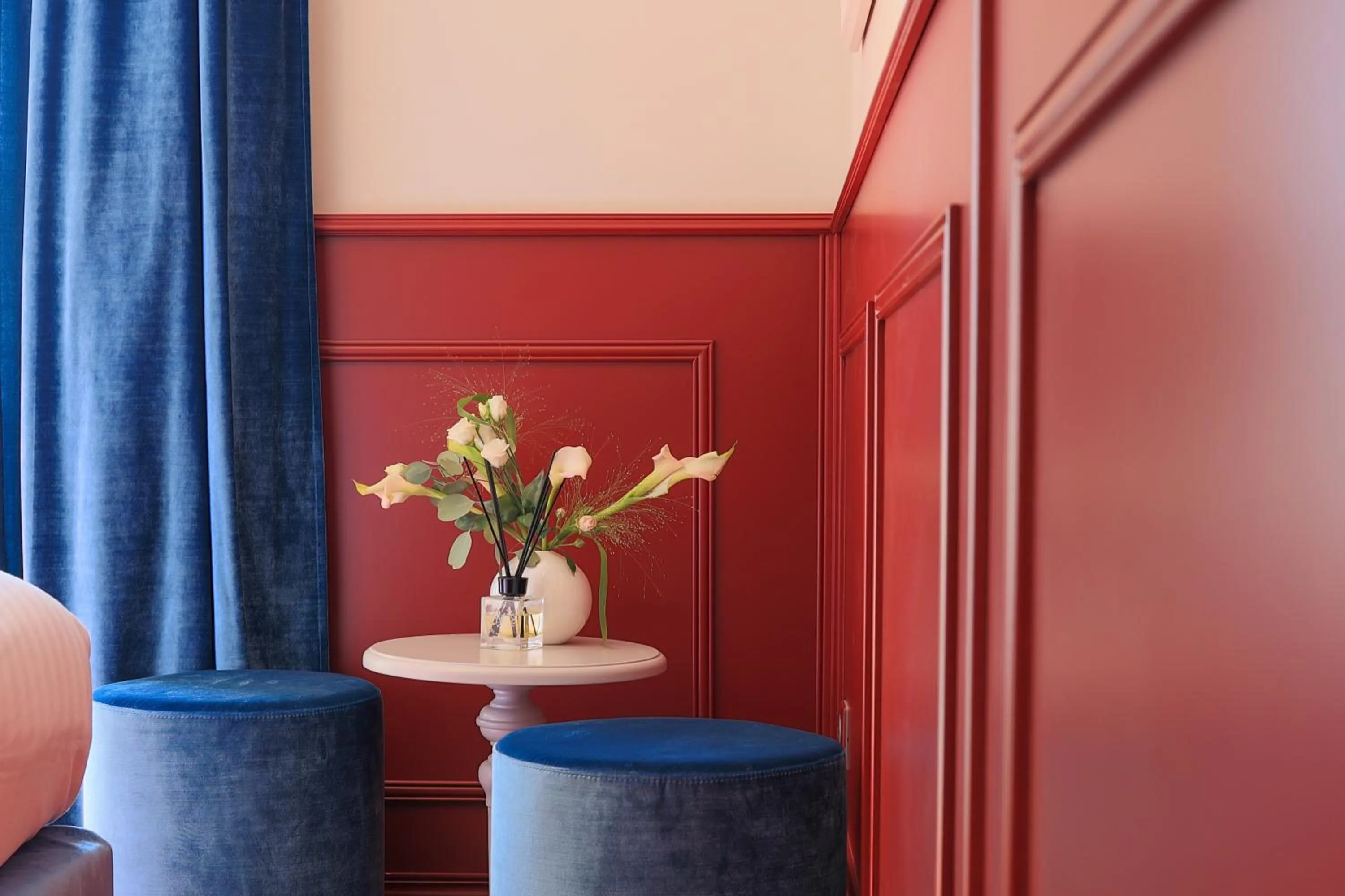 Bedroom in Hôtel Petit Palais
