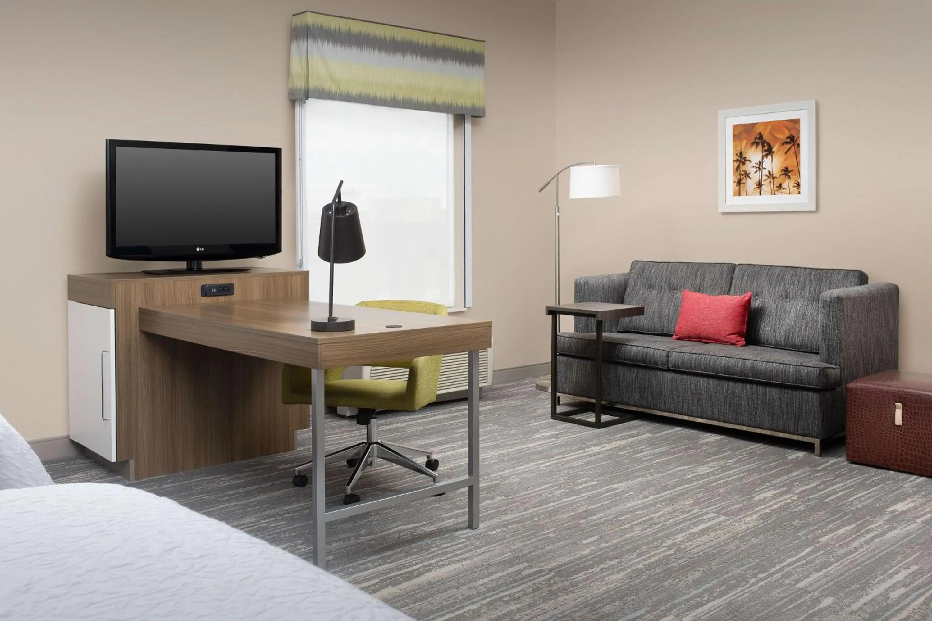 Bedroom in Hampton Inn & Suites Lake City