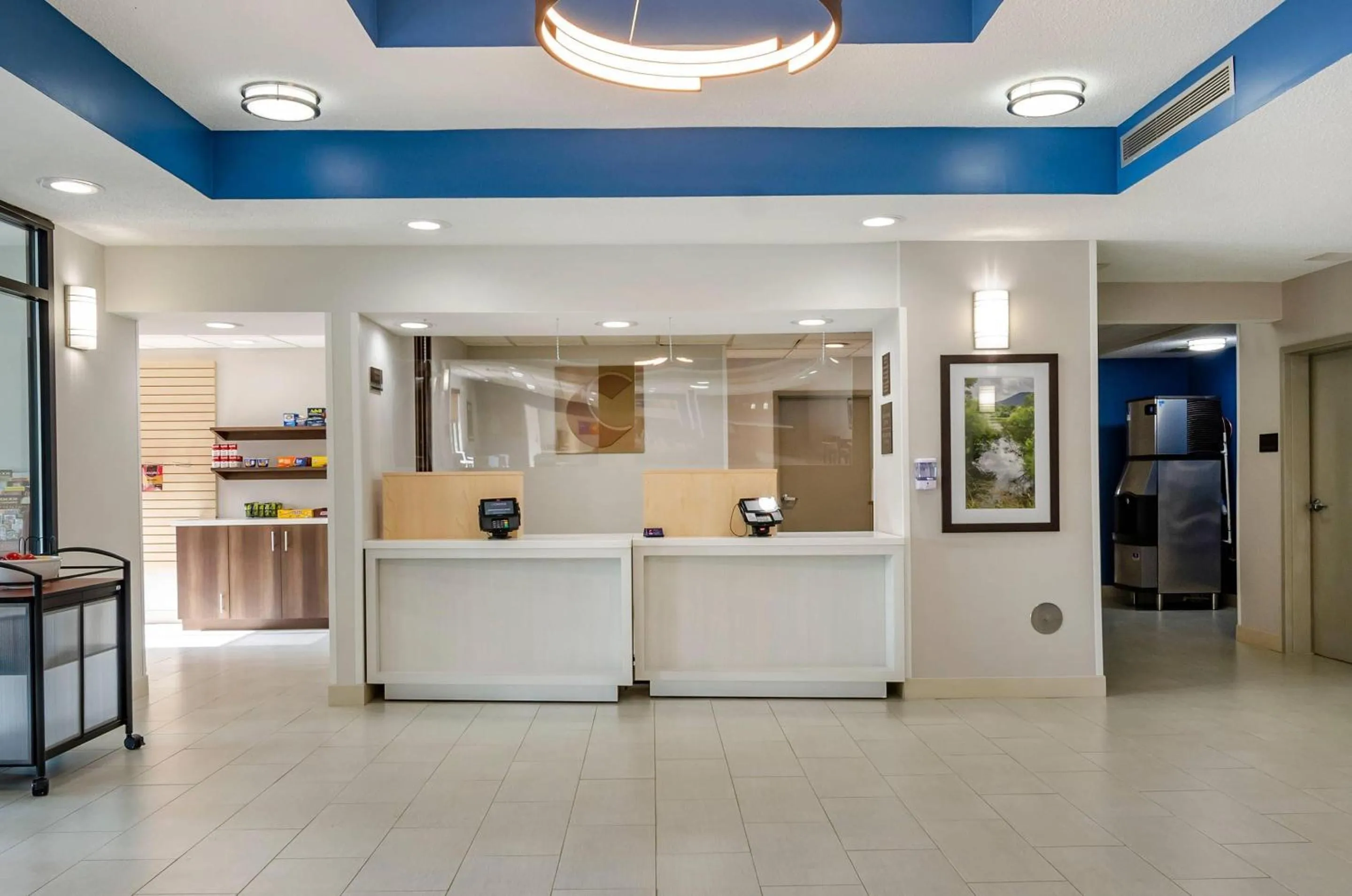 Lobby or reception in Comfort Inn & Suites Troutville-Roanoke North