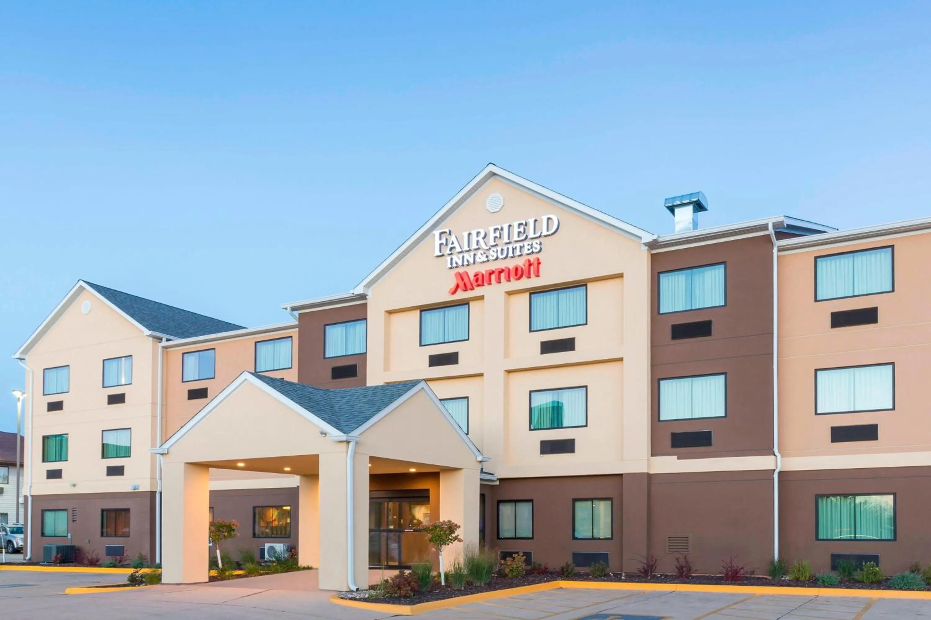 Property building in Fairfield Inn & Suites by Marriott Galesburg