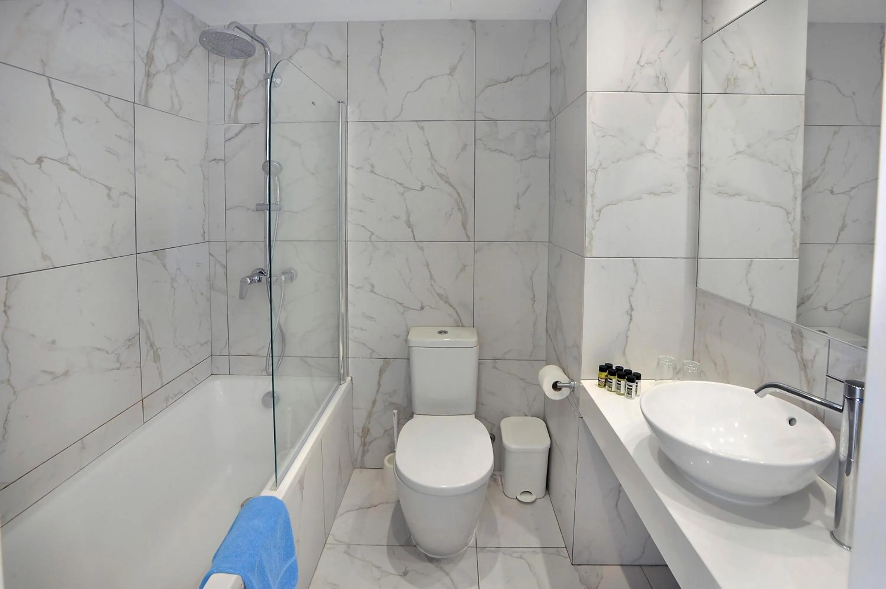 Toilet in Nissiana Hotel & Bungalows