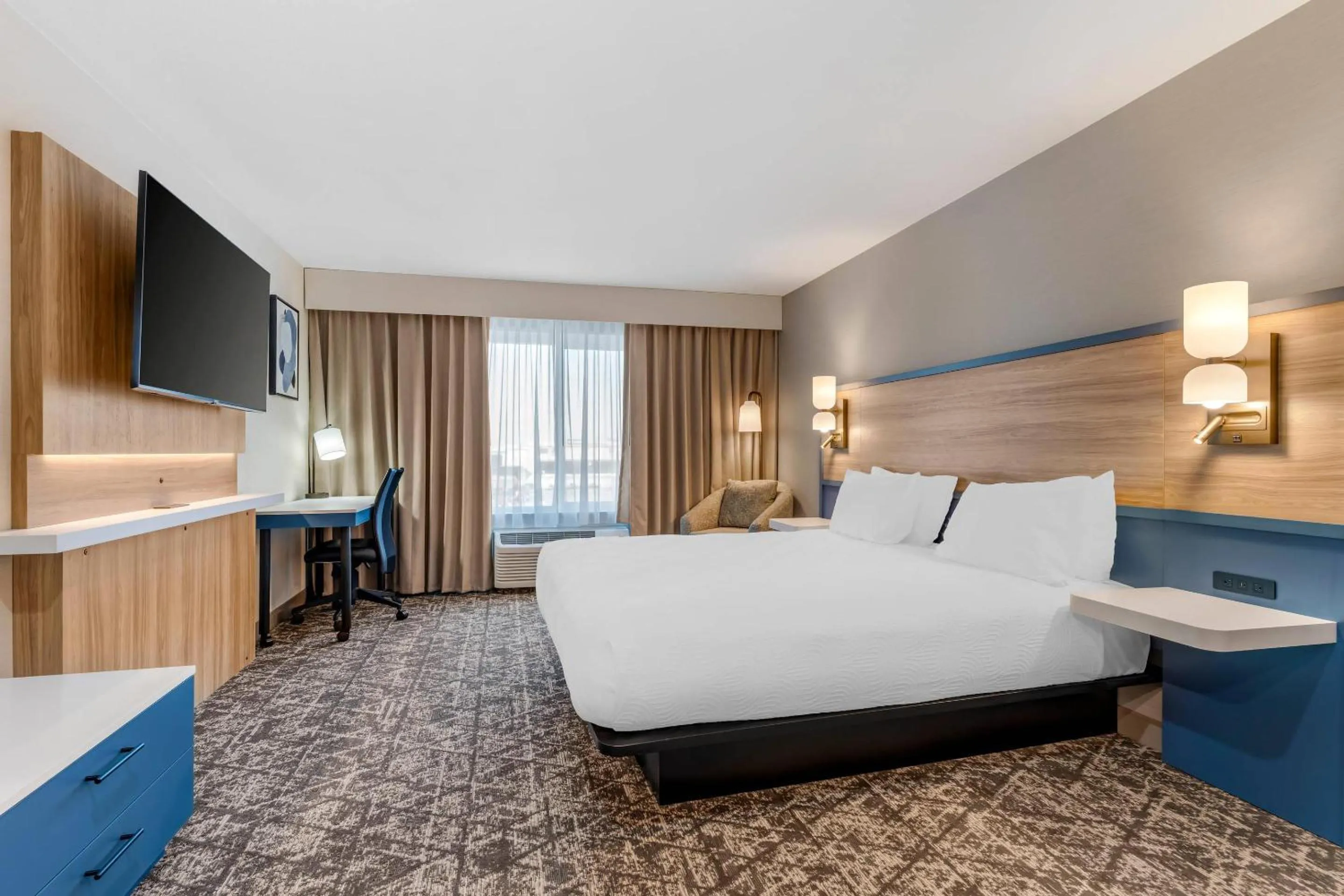 Bedroom, Bed in Country Inn & Suites by Radisson, Modesto-Salida