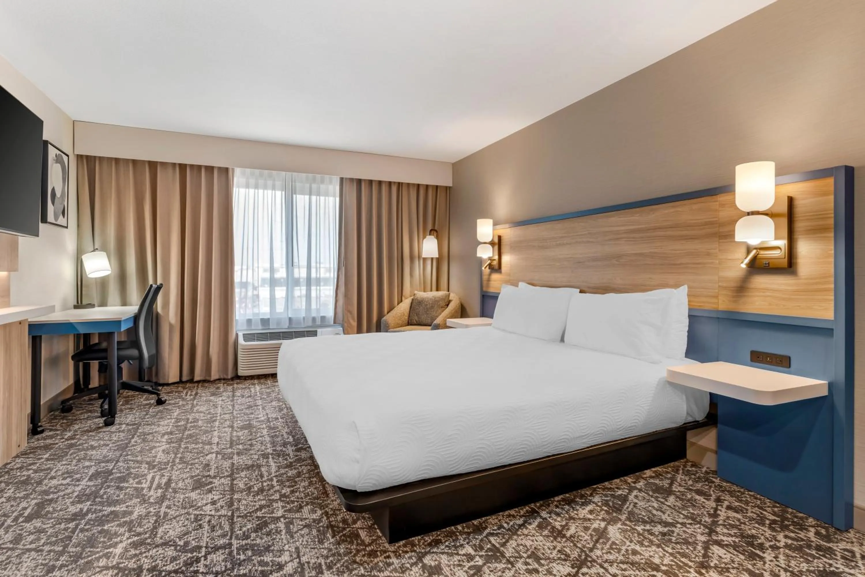 Bedroom, Bed in Country Inn & Suites by Radisson, Modesto-Salida