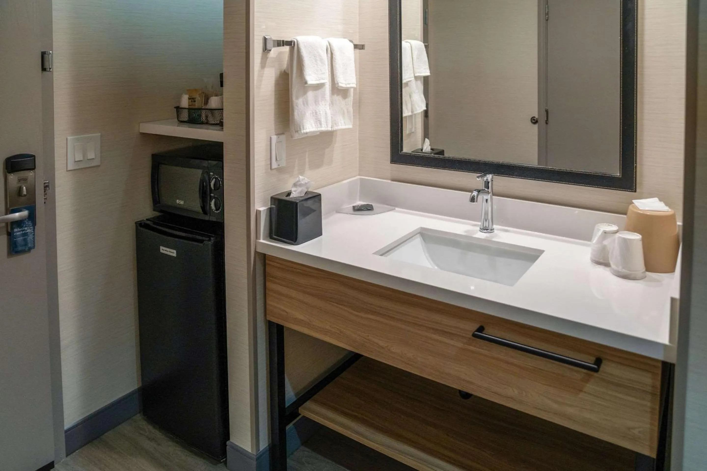 Bedroom in Fairfield Inn & Suites Modesto