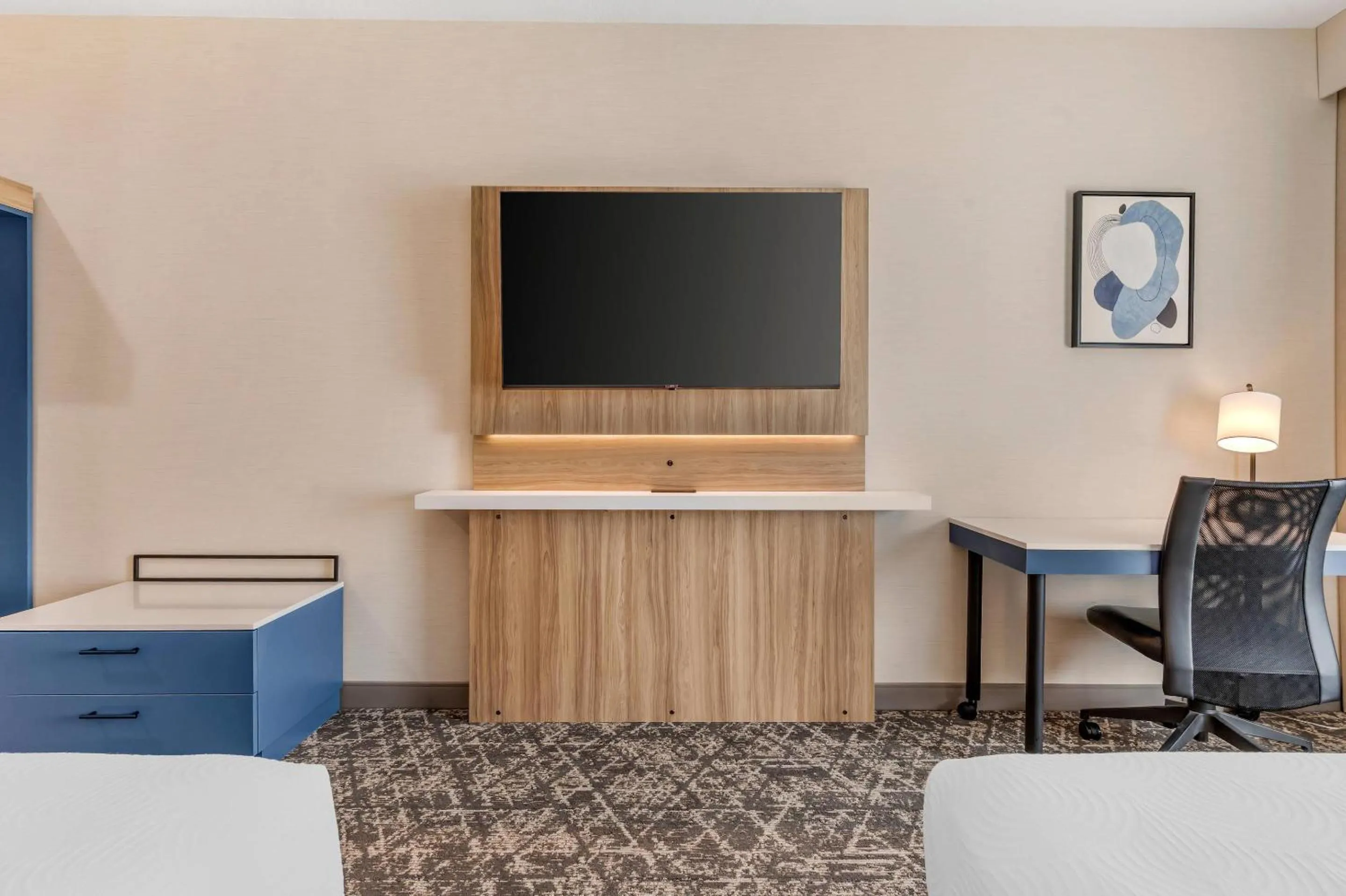 Bedroom in Country Inn & Suites by Radisson, Modesto-Salida