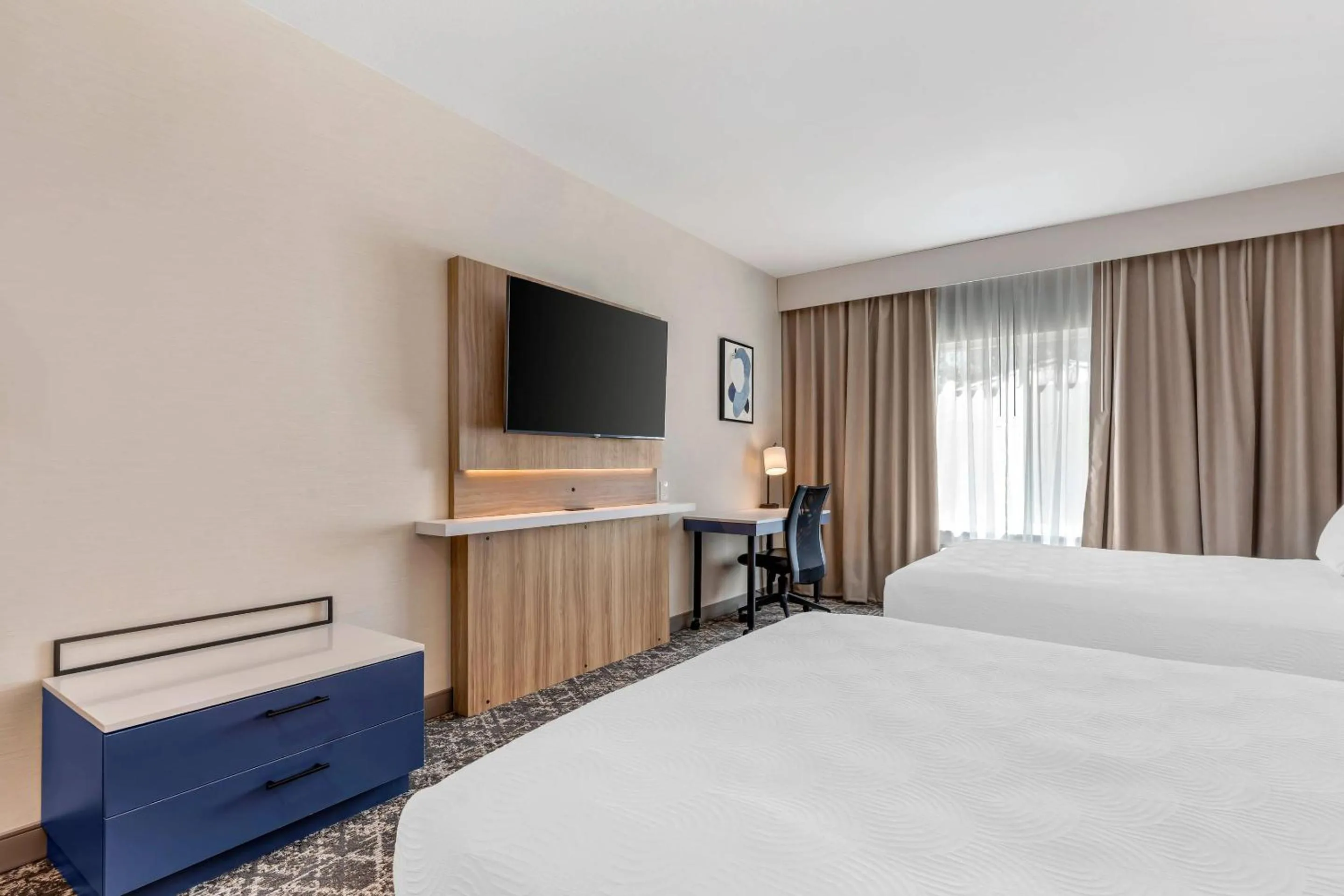 Bedroom, Bed in Country Inn & Suites by Radisson, Modesto-Salida