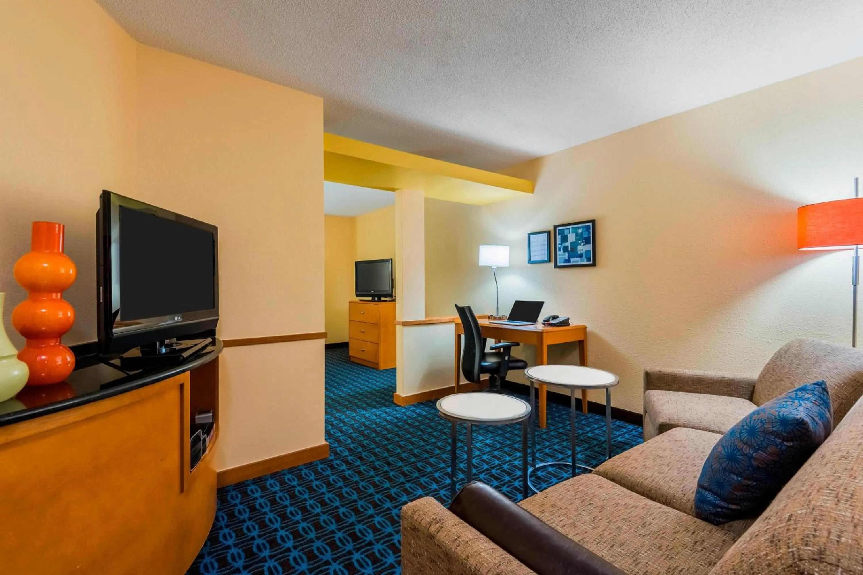Living room in Fairfield Inn and Suites Mobile