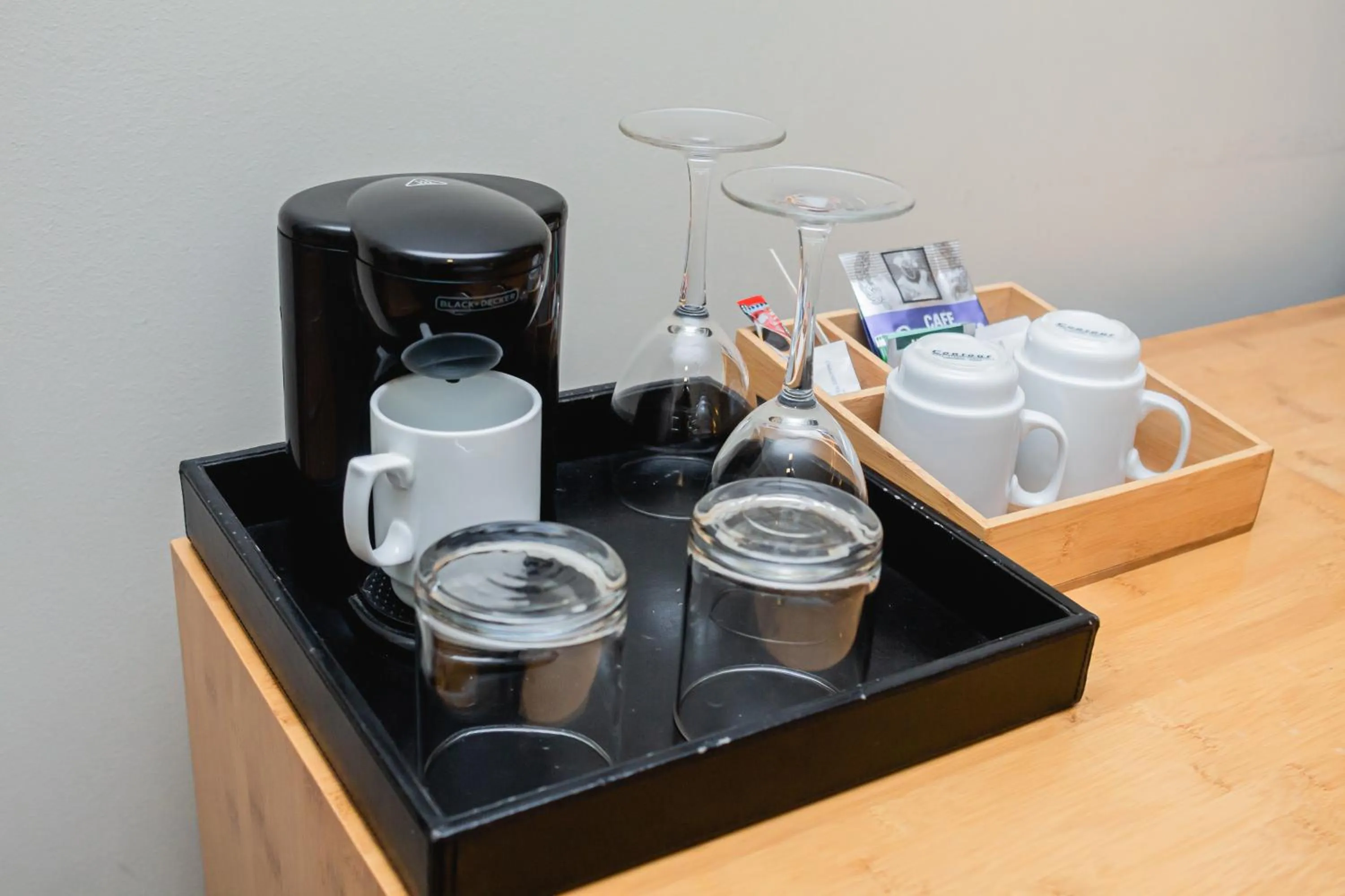 Coffee/tea facilities in Sonesta Hotel Osorno