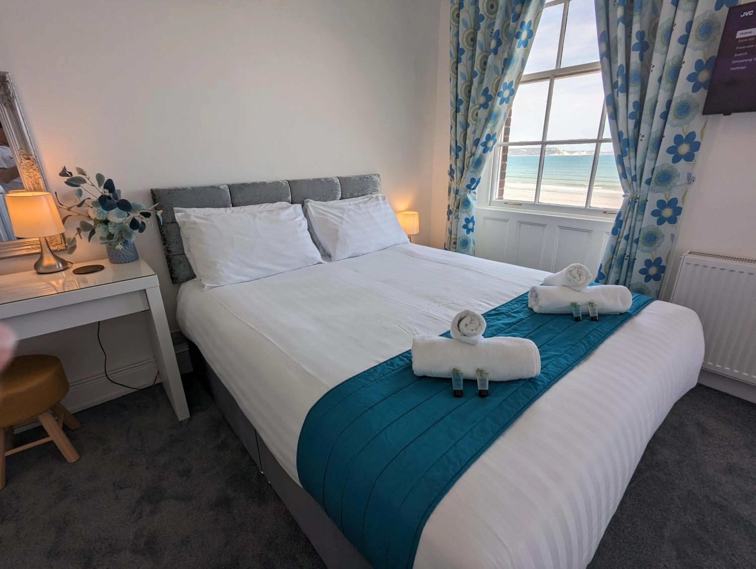 Bed in Acqua Beach Weymouth