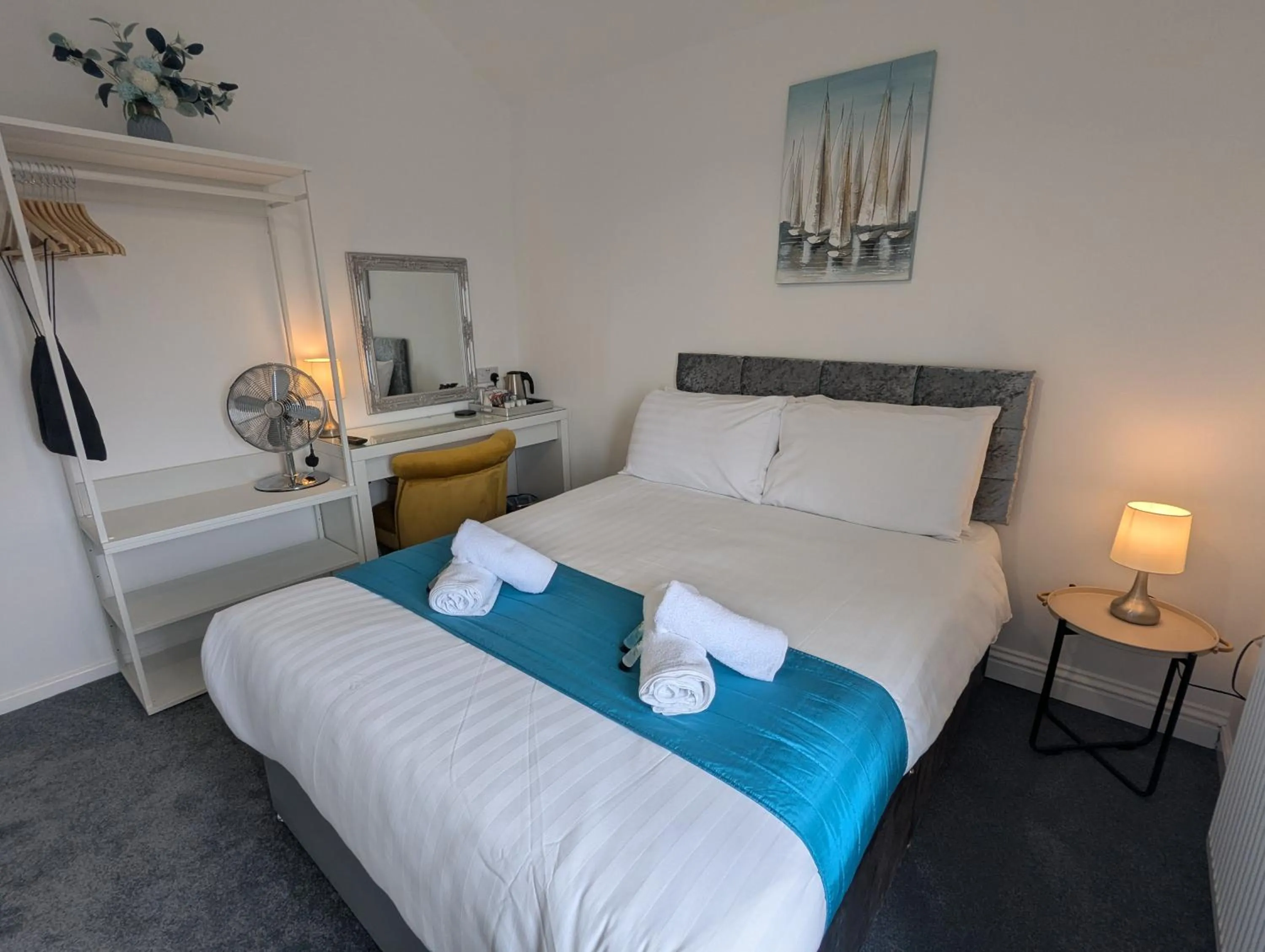 Photo of the whole room, Bed in Acqua Beach Weymouth