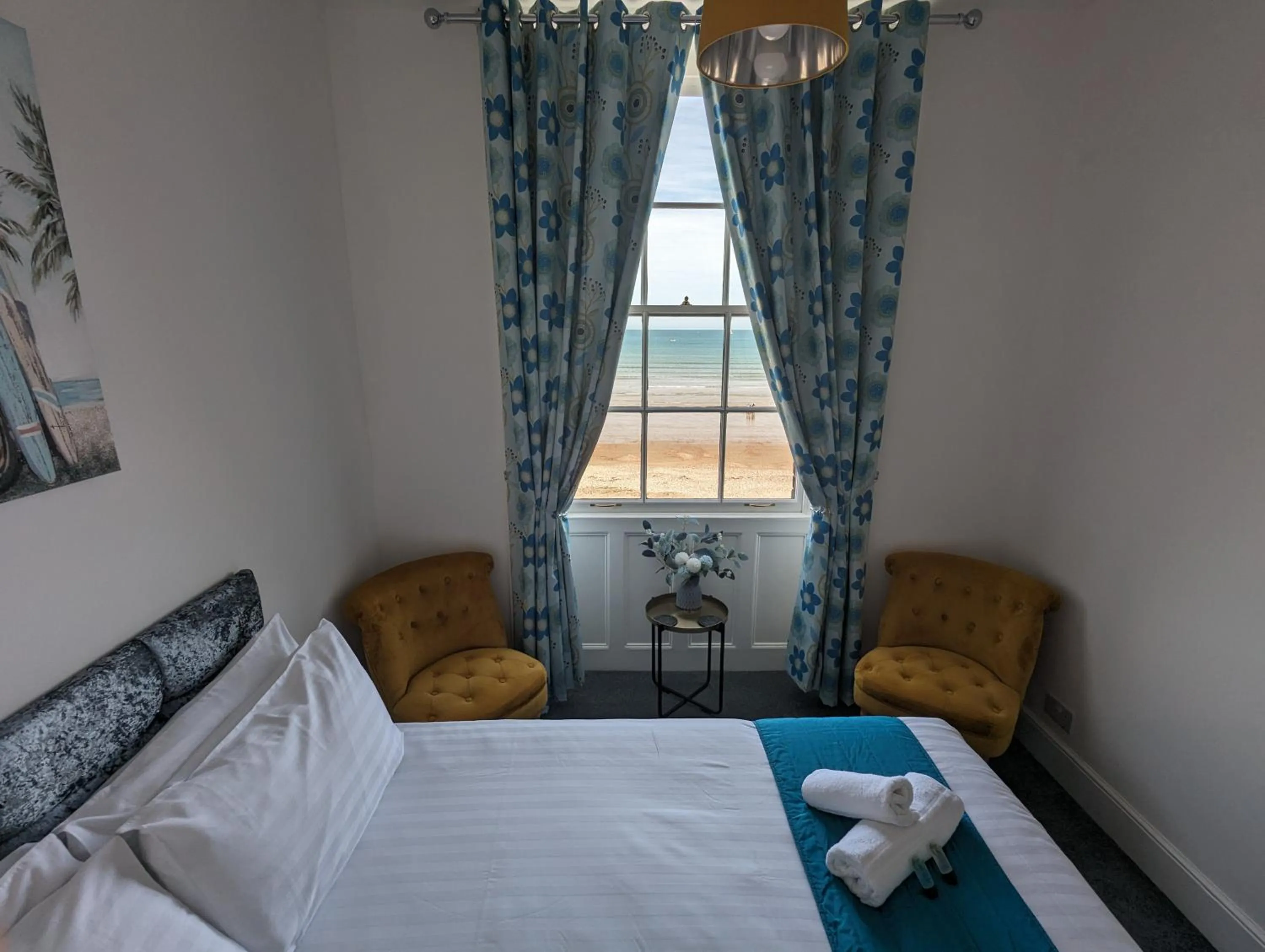 Bed in Acqua Beach Weymouth